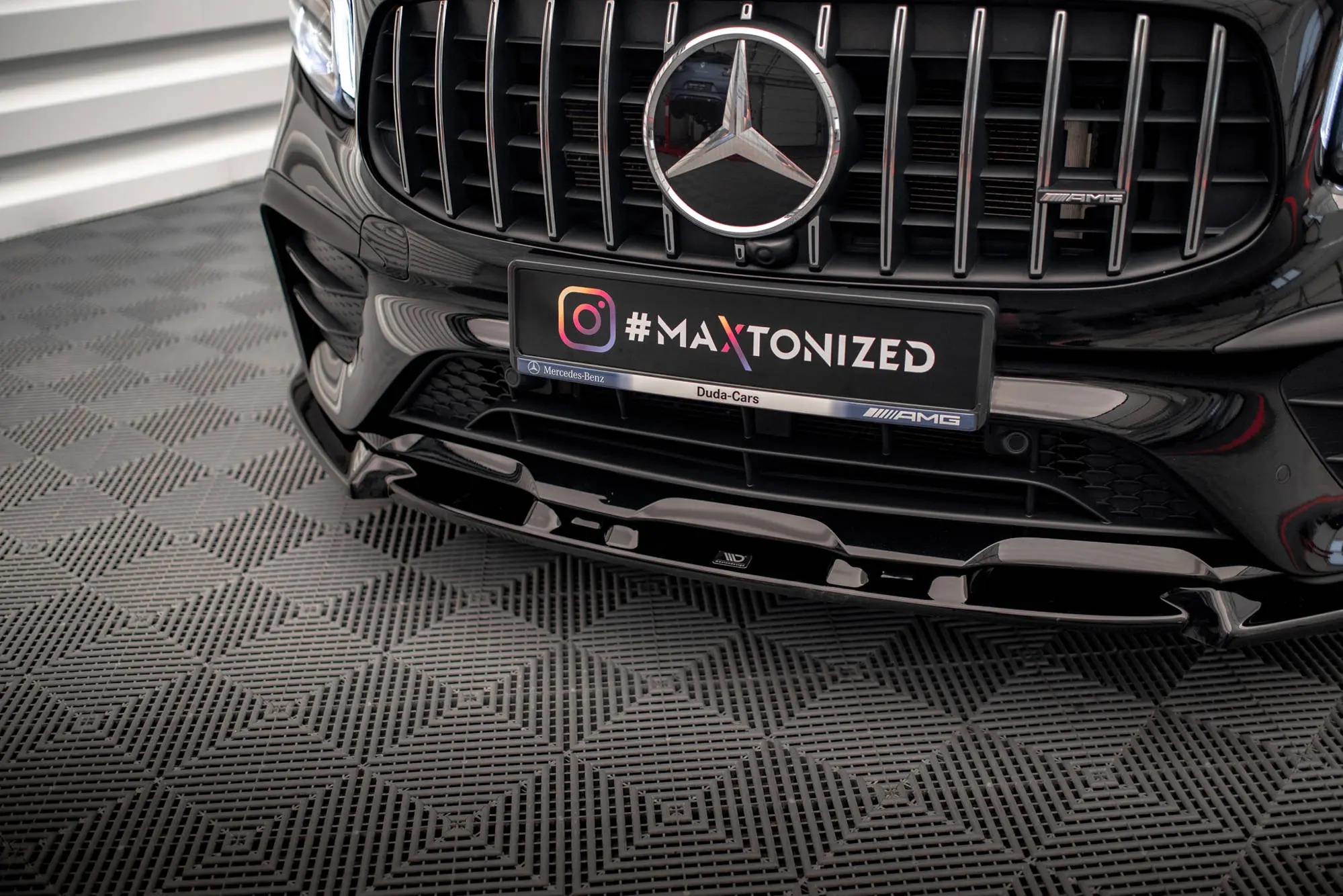 Frontspoiler Mercedes-AMG GLB 35 (X247) 2019 - 2023 | V.1 Glossy Black Edition – bilde 2