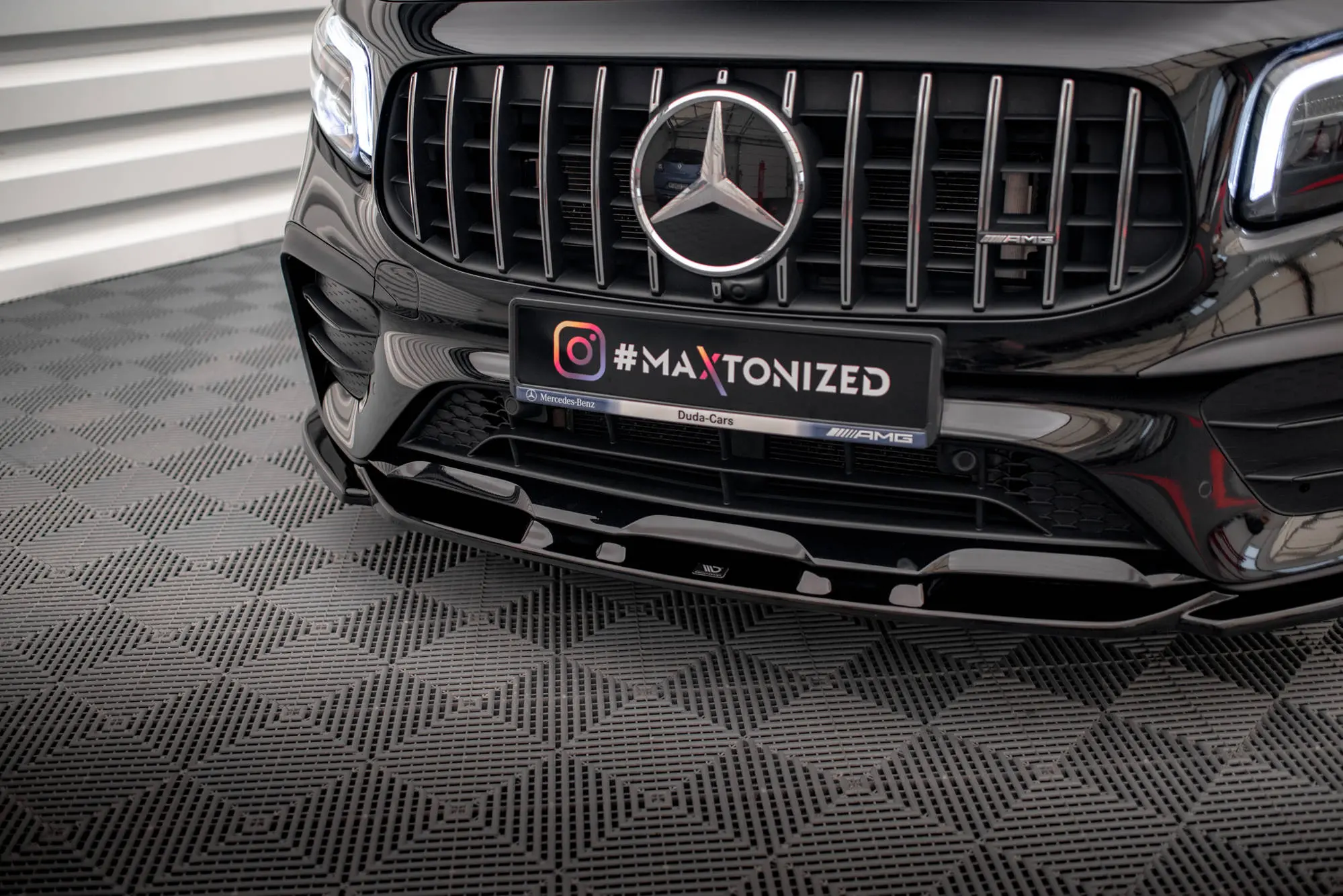 Frontspoiler Mercedes-AMG GLB 35 (X247) 2019 - 2023 | V.2 Glossy Black Edition – bilde 2