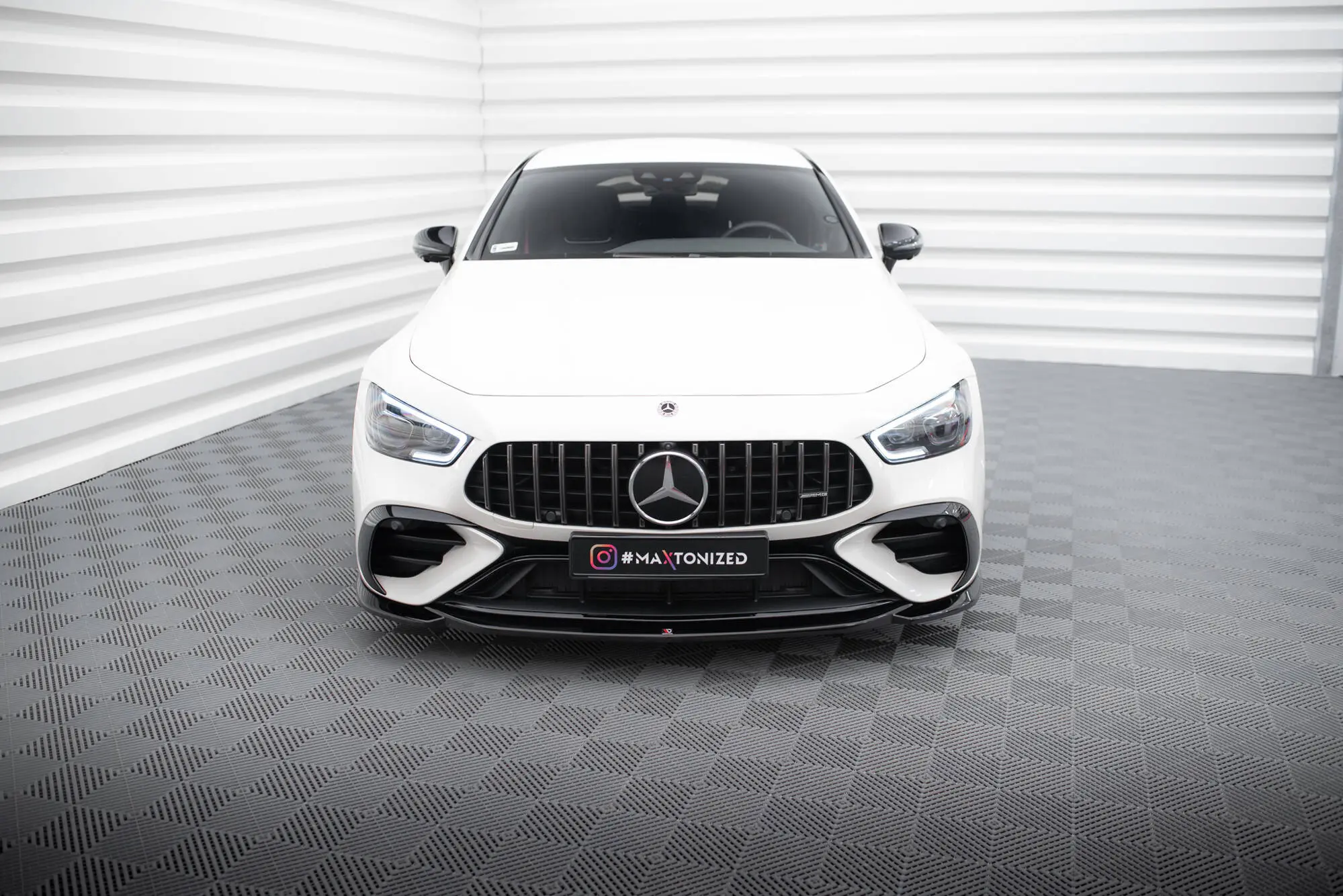 Frontspoiler Mercedes-AMG GT 43 (X290) 4 Door Coupe V8 Styling Package 2018 - > | V.1 Glossy Black Edition – bilde 3