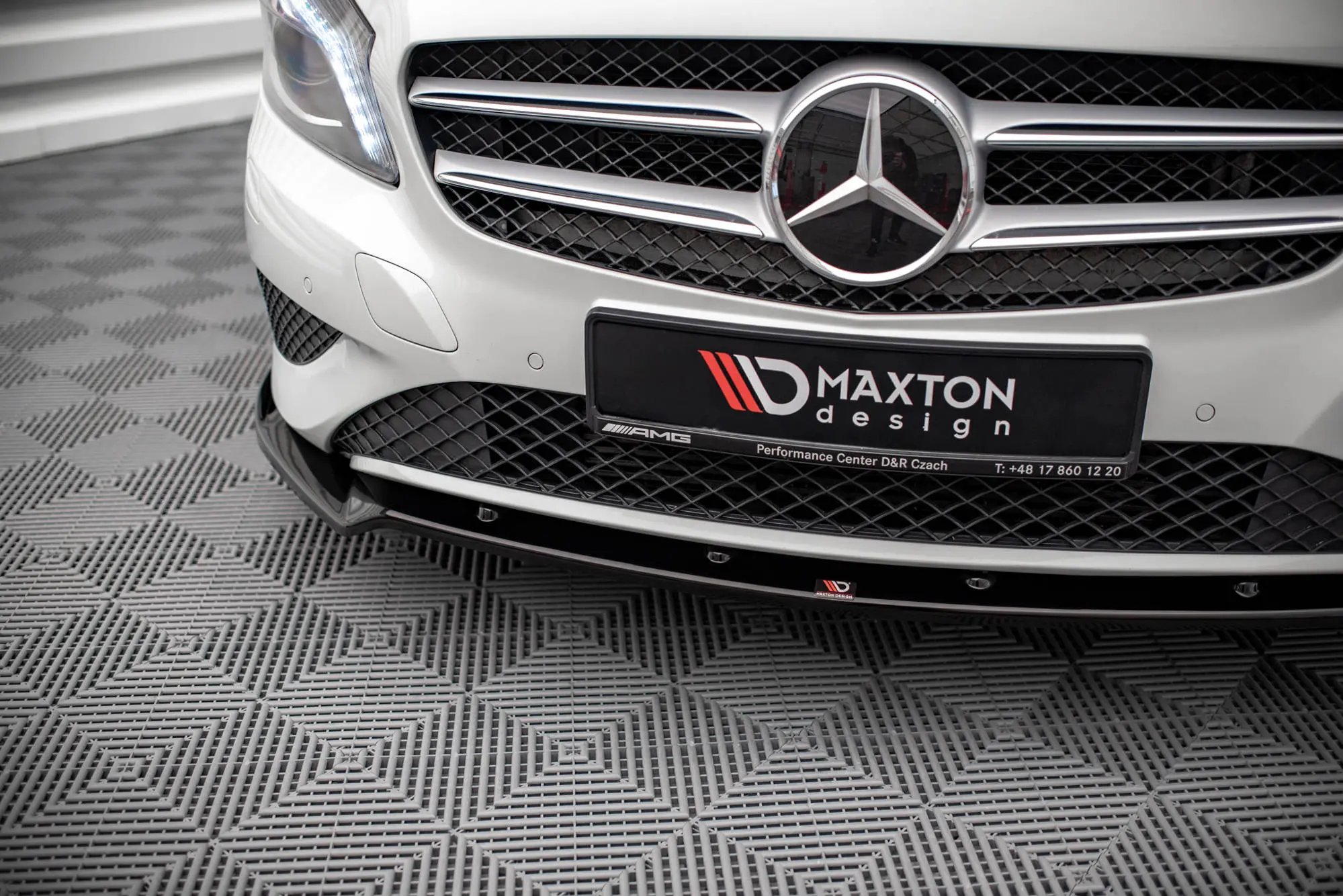 Frontspoiler Mercedes-Benz A (W176) 2012-2015 | V.2 Glossy Black Edition – bilde 4