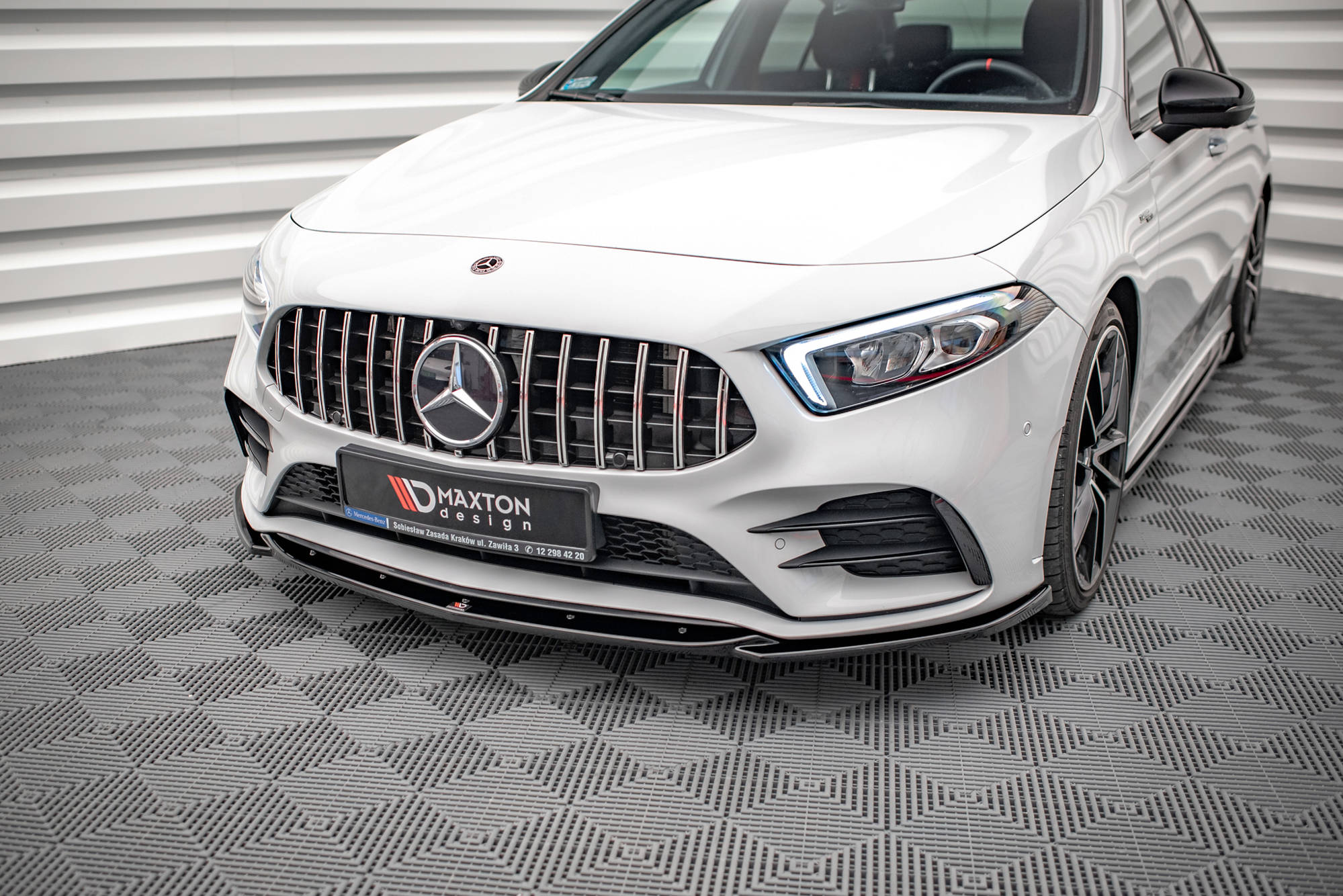 Frontspoiler Mercedes-Benz A (W177 / V177 ) AMG-Line / Mercedes-AMG A35 (W177 / V177) 2018->| V.5 Glossy Black Edition – bilde 3