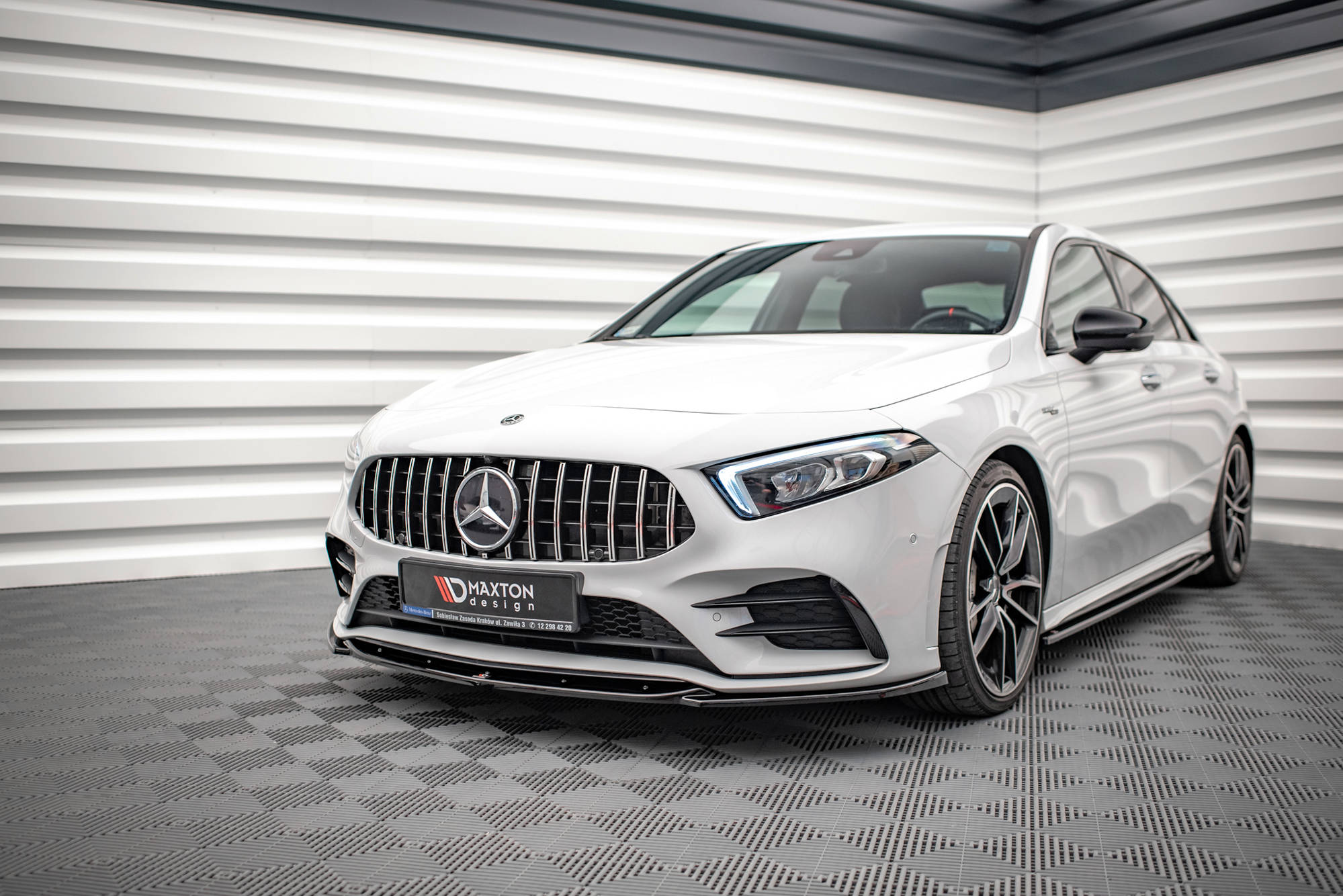 Frontspoiler Mercedes-Benz A (W177 / V177 ) AMG-Line / Mercedes-AMG A35 (W177 / V177) 2018->| V.5 Glossy Black Edition – bilde 4