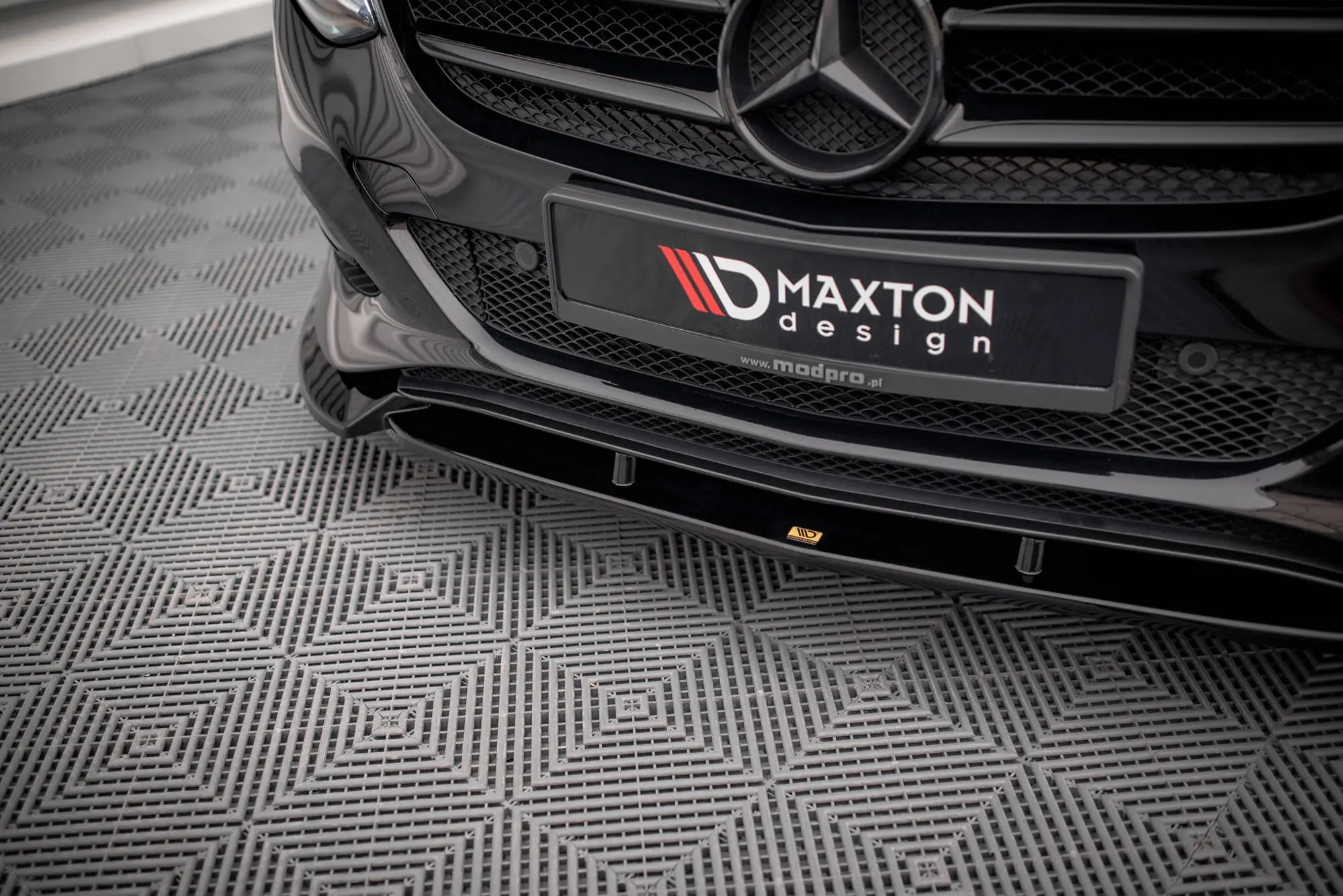 Frontspoiler Mercedes-Benz B (W246) Facelift 2014-2018 | Glossy Black Edition – bilde 3