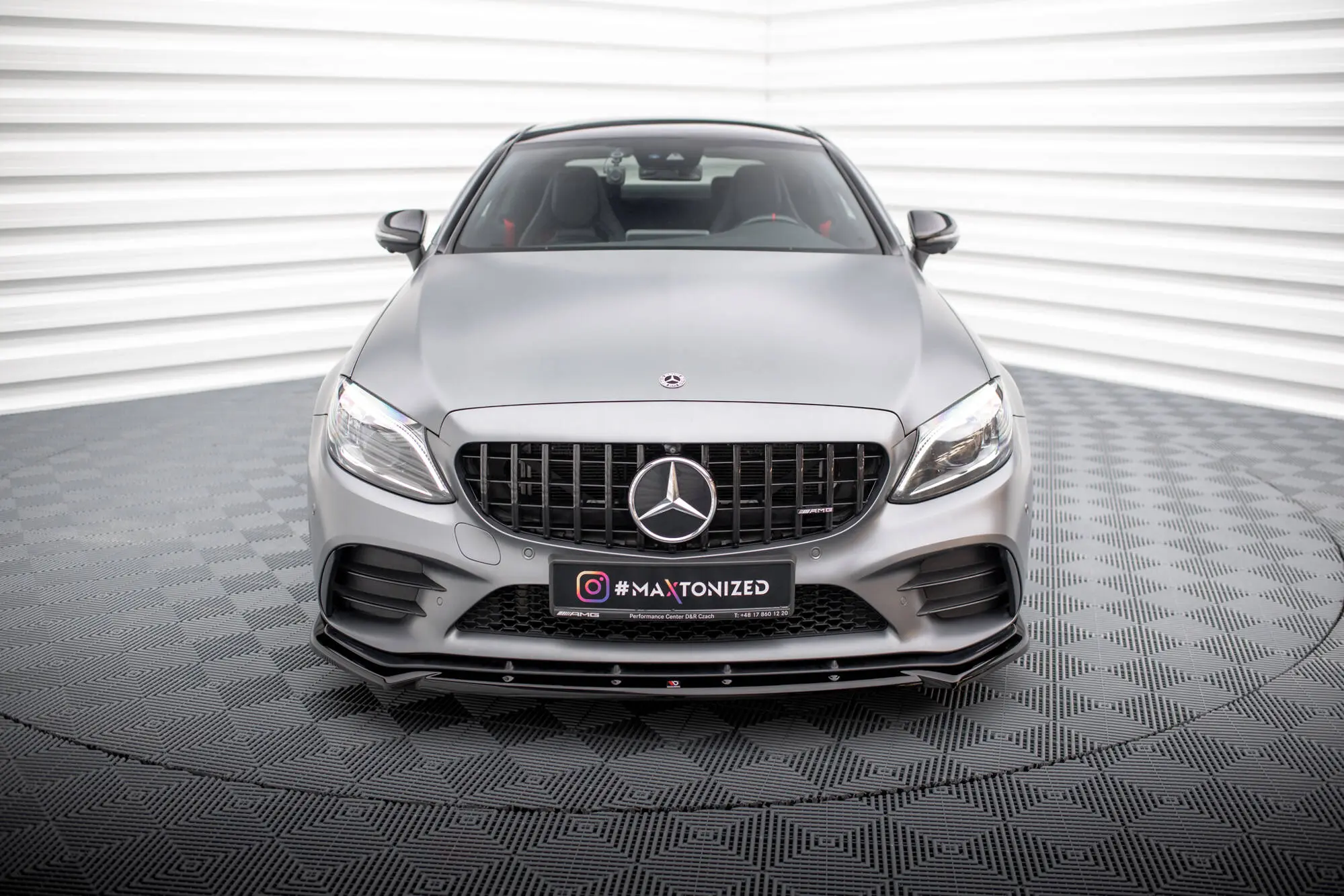 Frontspoiler Mercedes-Benz C43 AMG Coupe (C205) facelift 2018 - 2022 / Mercedes-Benz C43 AMG (W205) facelift 2018 - 2021 | V.2 Glossy Black Edition – bilde 4