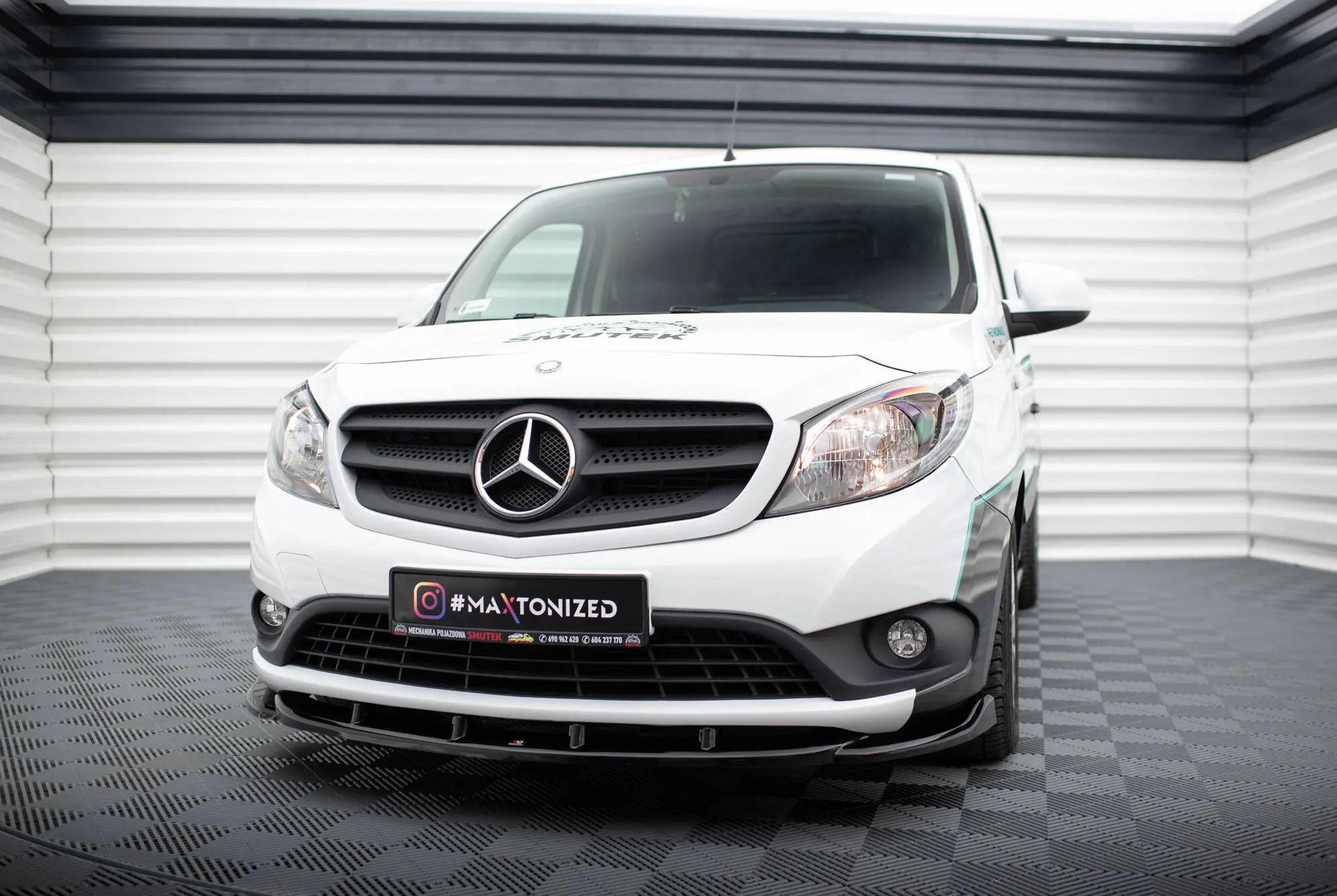 Frontspoiler Mercedes-Benz Citan I (W415) 2012 - 2021 | Glossy Black Edition – bilde 3