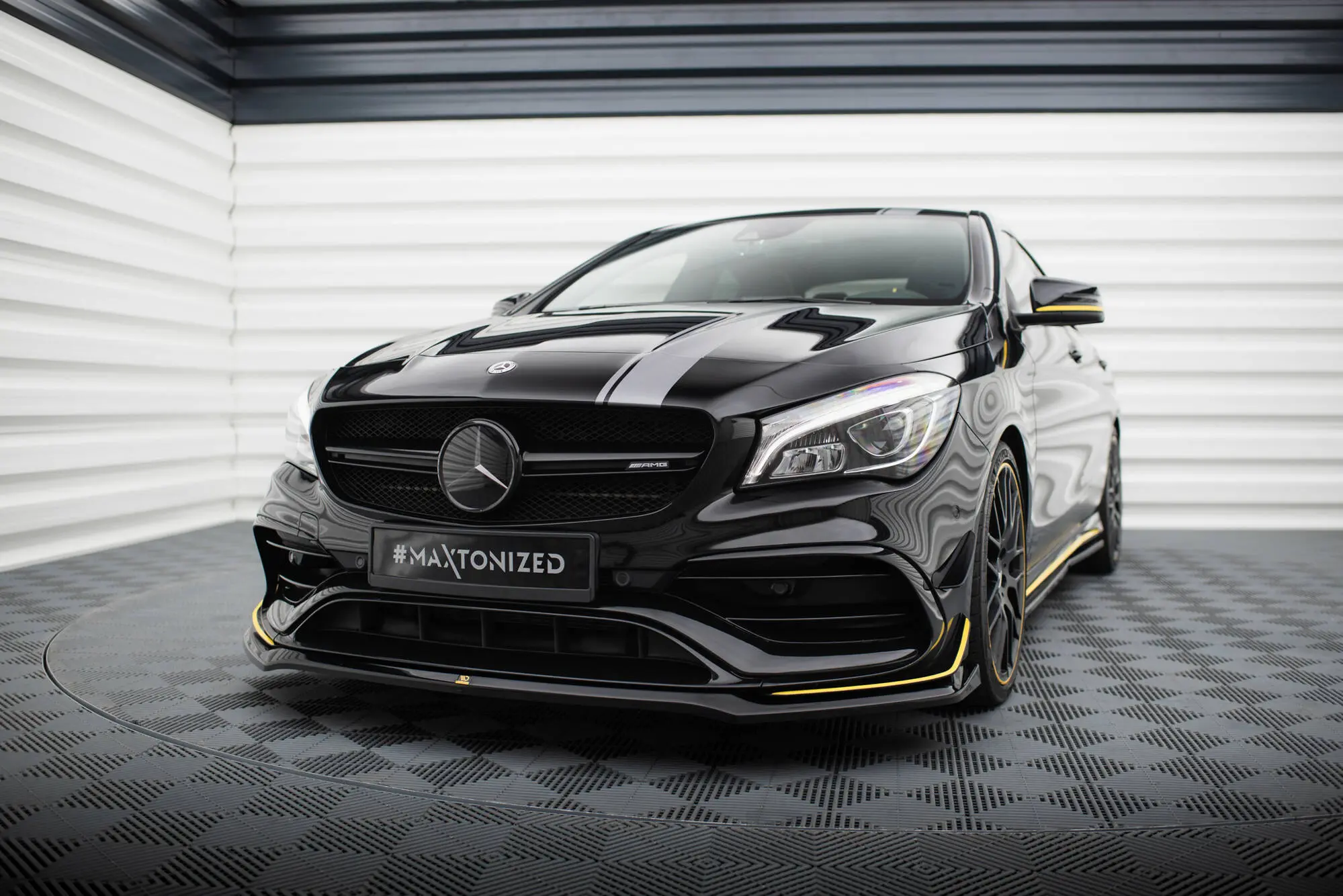 Frontspoiler Mercedes-Benz CLA 45 Aero AMG (C117) facelift 2017 - 2019 | V.3 Glossy Black Edition Image 1