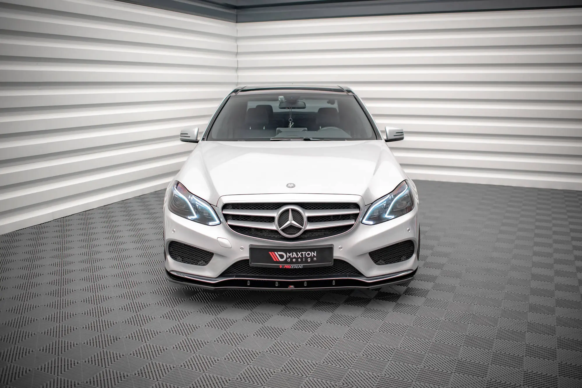 Frontspoiler Mercedes-Benz E (W212) AMG-Line Facelift 2012-2016 | V.1 Glossy Black Edition