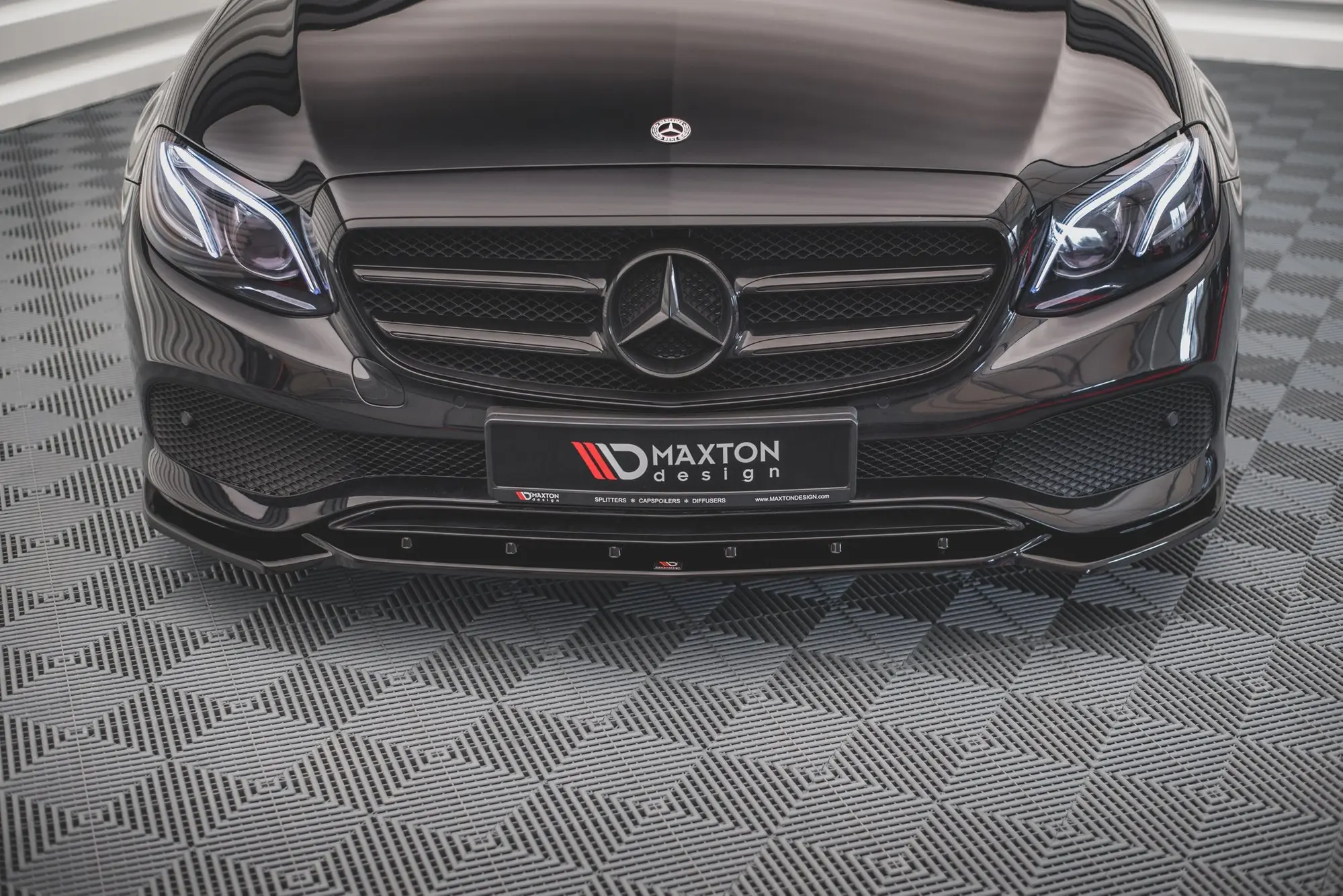 Frontspoiler Mercedes-Benz E (W213 / S213) 2016-2020 | Glossy Black Edition