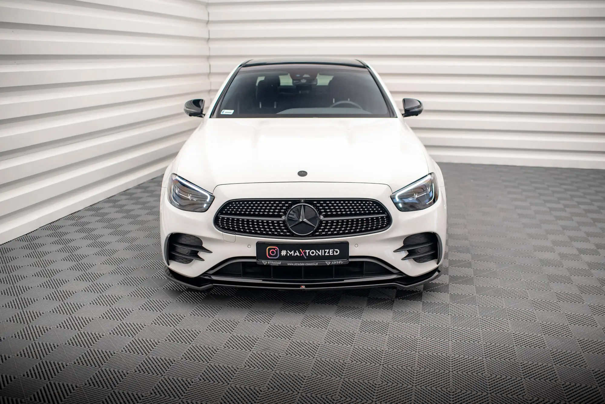 Frontspoiler Mercedes-Benz E (W213 / S213) AMG-Line Facelift 2021 - 2023 | V.1 Glossy Black Edition