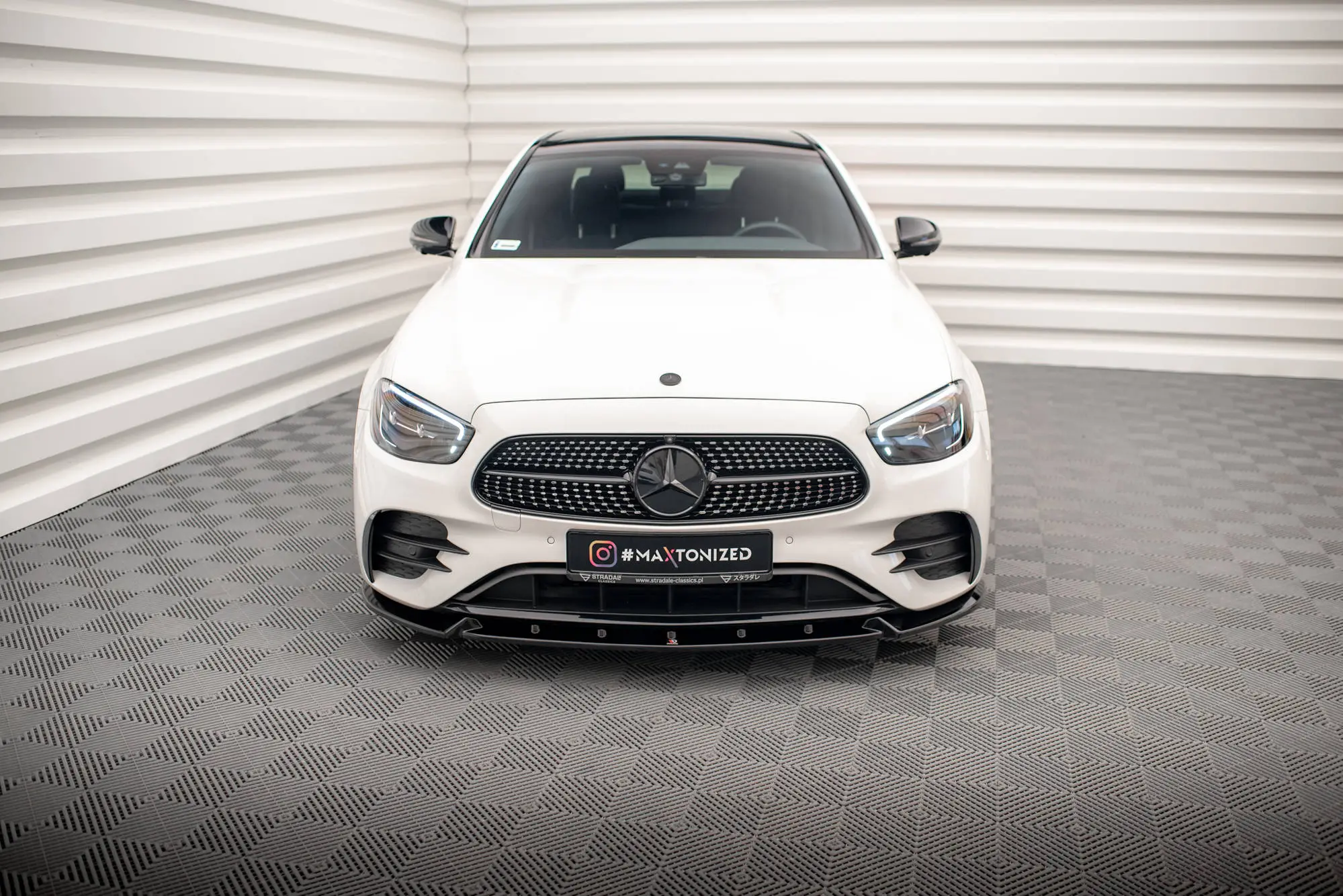 Frontspoiler Mercedes-Benz E (W213 / S213) AMG-Line Facelift 2021 - 2023 | V.2 Glossy Black Edition