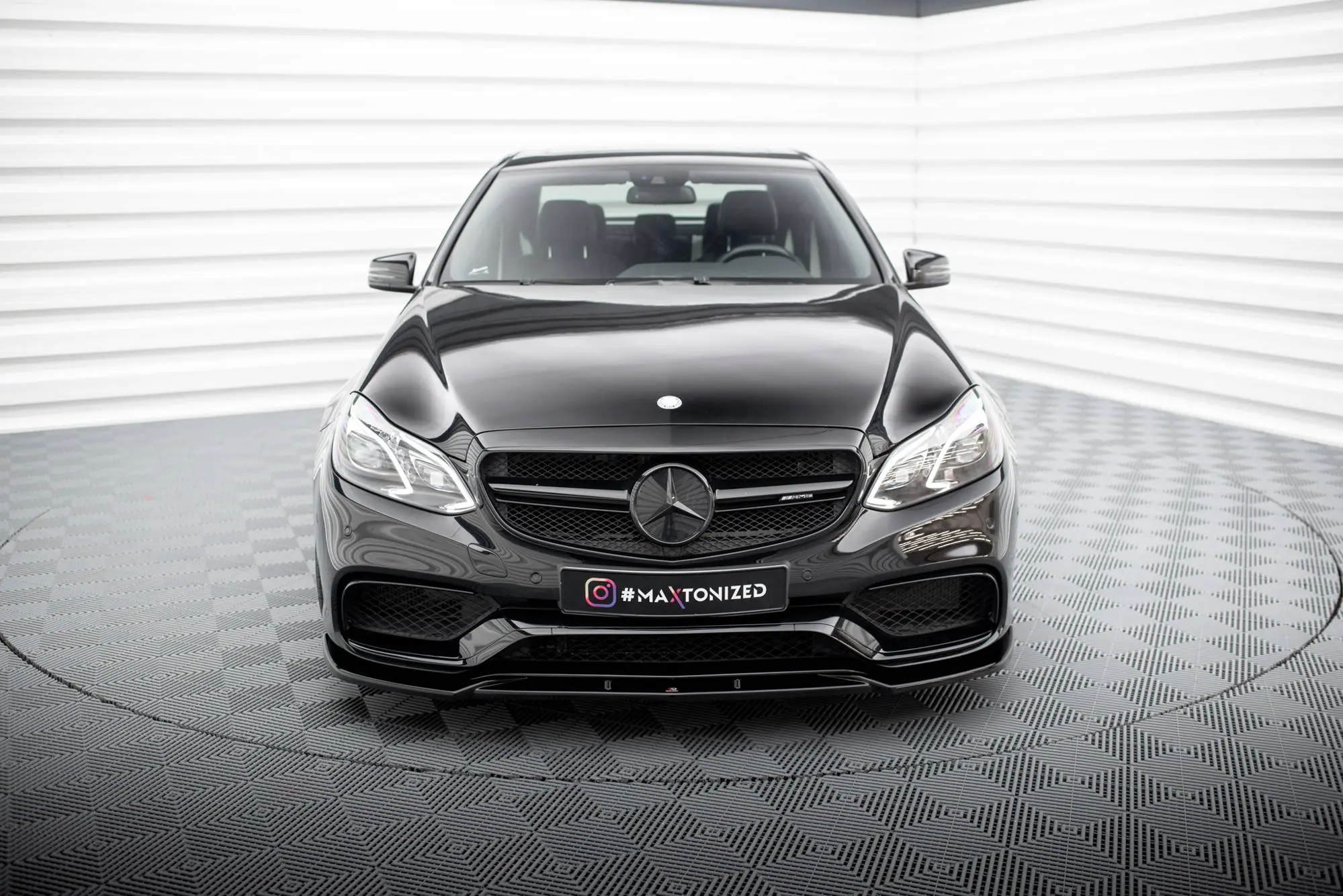 Frontspoiler Mercedes-Benz E63 AMG (W212) Facelift 2012-2016  | Glossy Black Edition