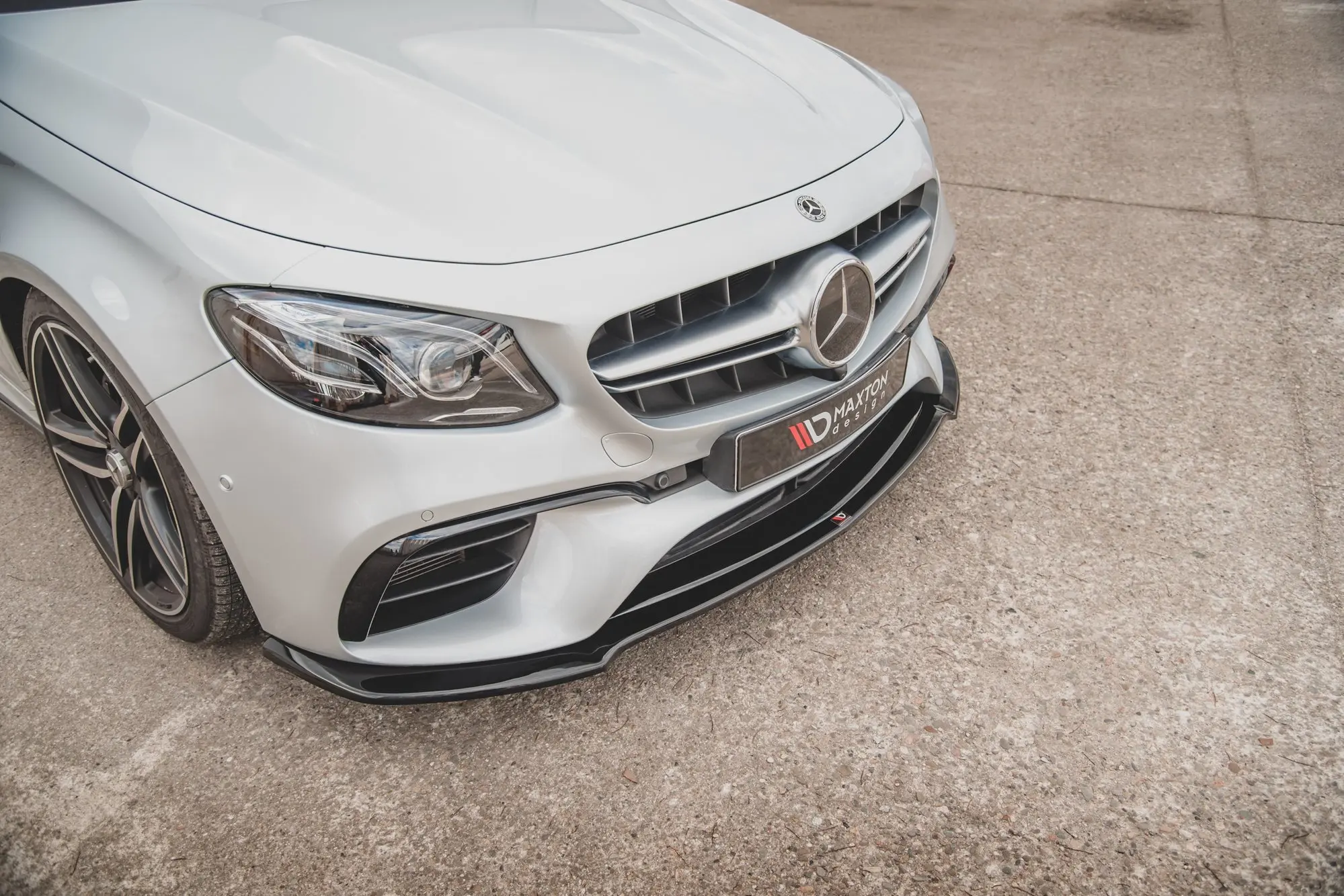 Frontspoiler Mercedes-Benz E63 AMG (W213 / S213) 2016-2020 | V.1 Glossy Black Edition – bilde 6