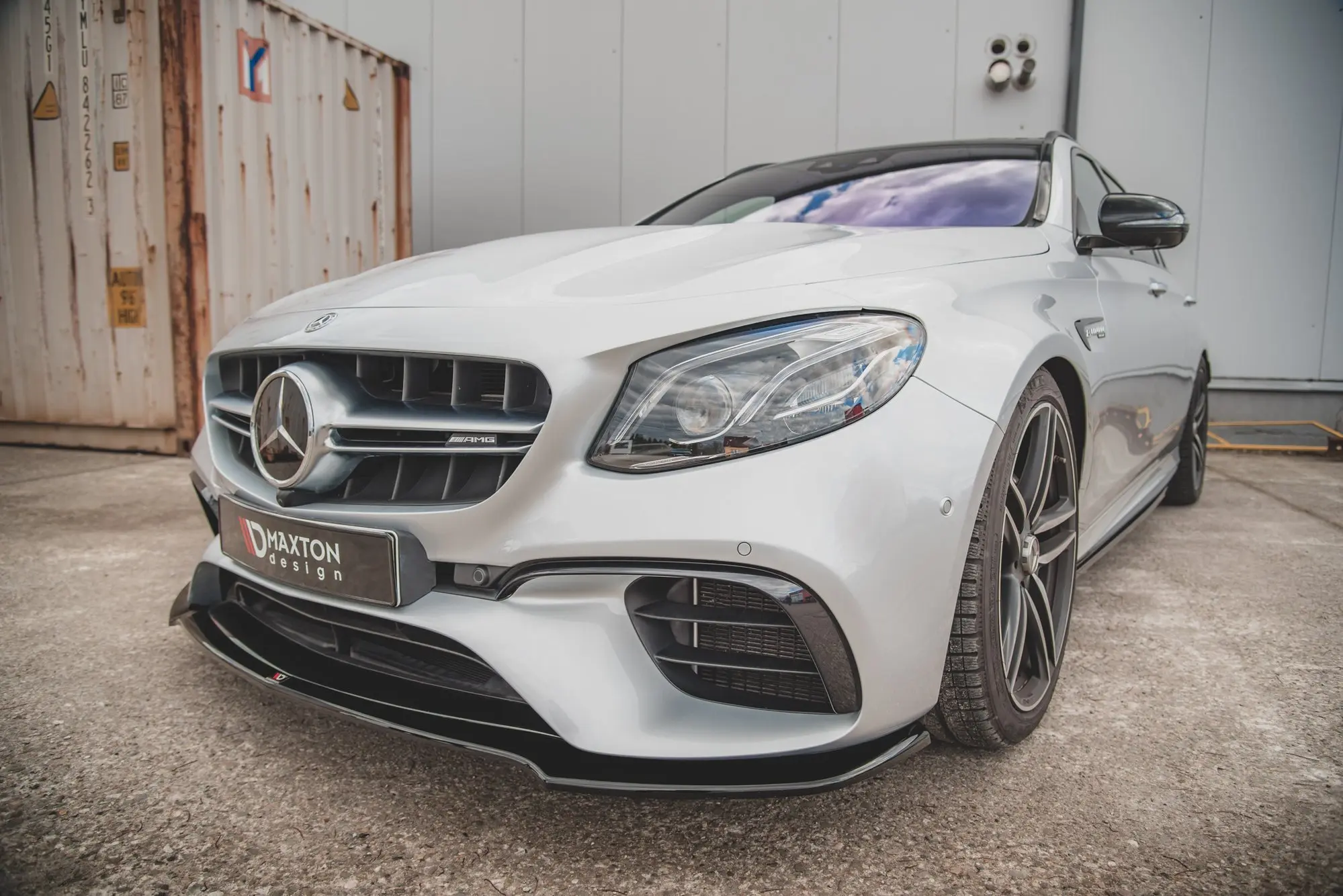 Frontspoiler Mercedes-Benz E63 AMG (W213 / S213) 2016-2020 | V.1 Glossy Black Edition – bilde 7