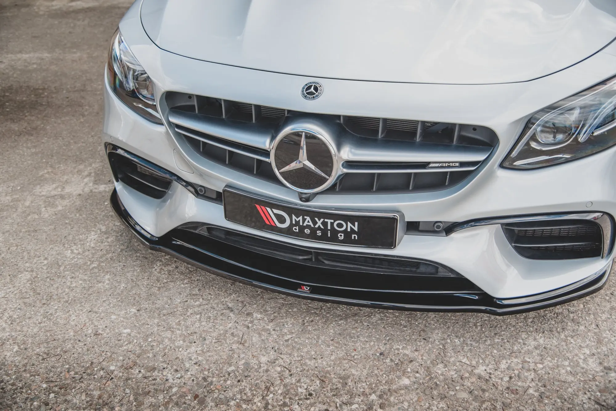 Frontspoiler Mercedes-Benz E63 AMG (W213 / S213) 2016-2020 | V.2 Glossy Black Edition – bilde 4