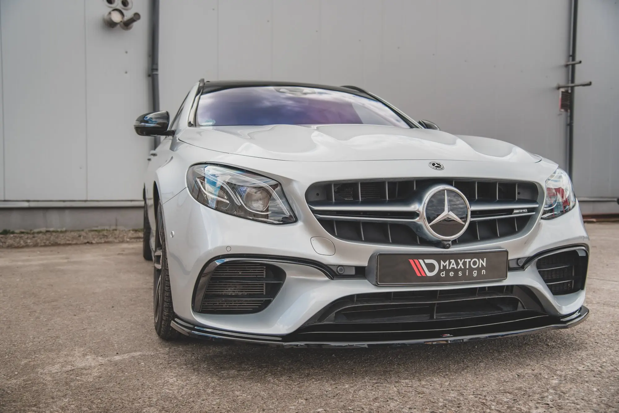 Frontspoiler Mercedes-Benz E63 AMG (W213 / S213) 2016-2020 | V.2 Glossy Black Edition – bilde 6