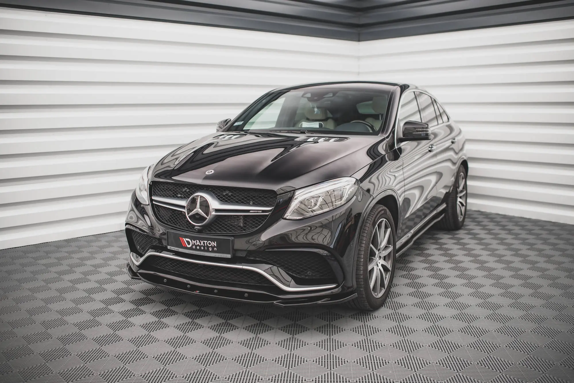 Frontspoiler Mercedes-Benz GLE Coupe I 63 AMG (C292) 2015-2019 | V.2 Glossy Black Edition – bilde 4