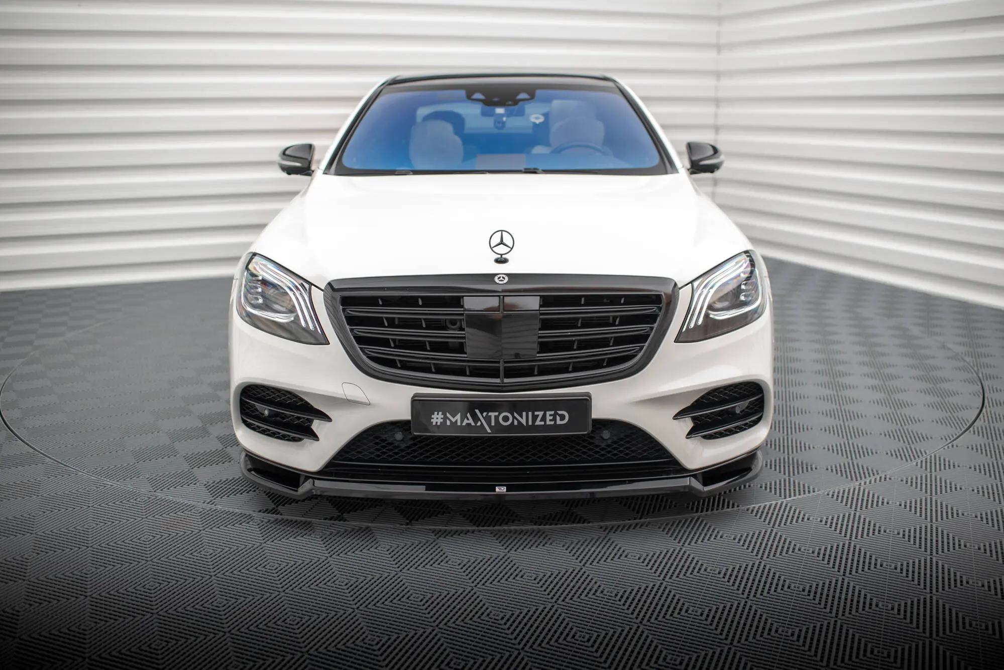 Frontspoiler Mercedes-Benz S (W222) AMG-Line facelift 2017 - 2020 | V.1 Glossy Black Edition – bilde 4