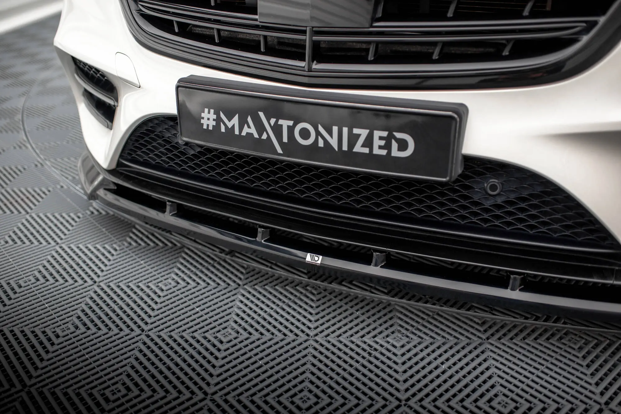 Frontspoiler Mercedes-Benz S (W222) AMG-Line facelift 2017 - 2020 | V.2 Glossy Black Edition