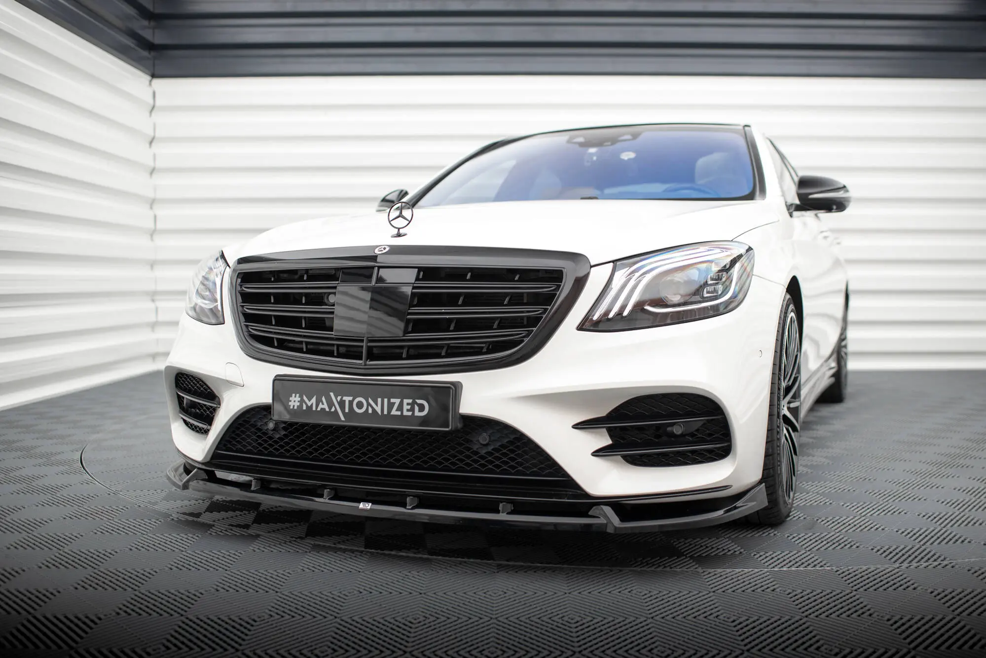Frontspoiler Mercedes-Benz S (W222) AMG-Line facelift 2017 - 2020 | V.2 Glossy Black Edition – bilde 2