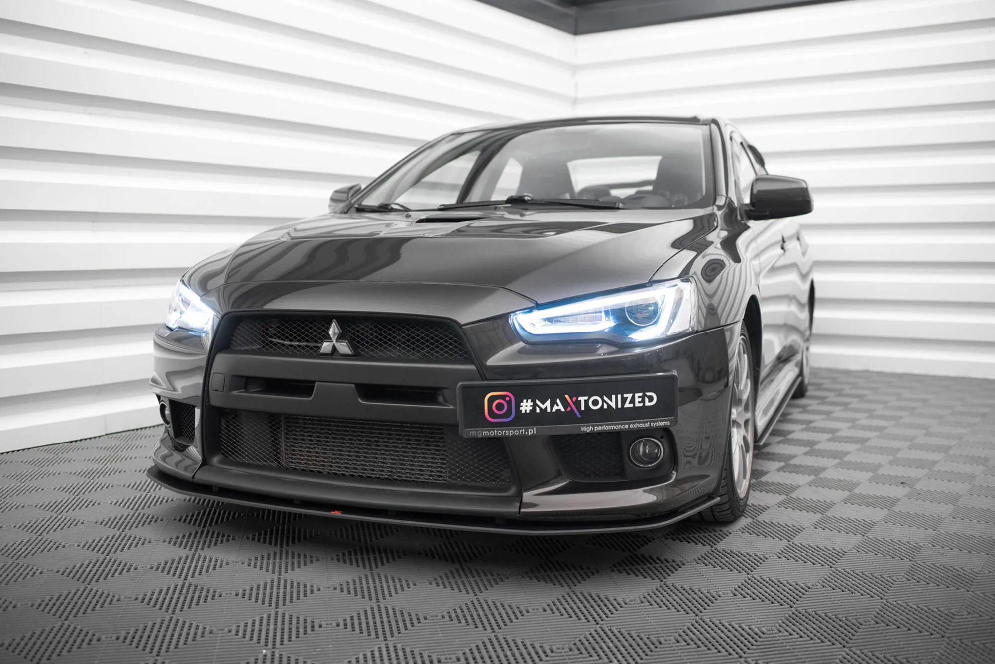 Frontspoiler Mitsubishi Lancer EVO X 2007 - 2015 | Street Pro Black Edition