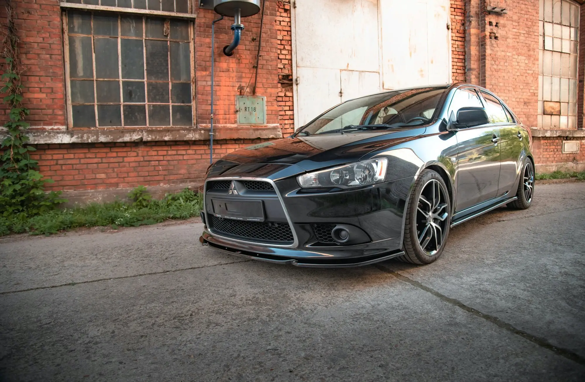 Frontspoiler Mitsubishi Lancer VIII 2007 - 2017 │ Glossy Black Edition – bilde 2