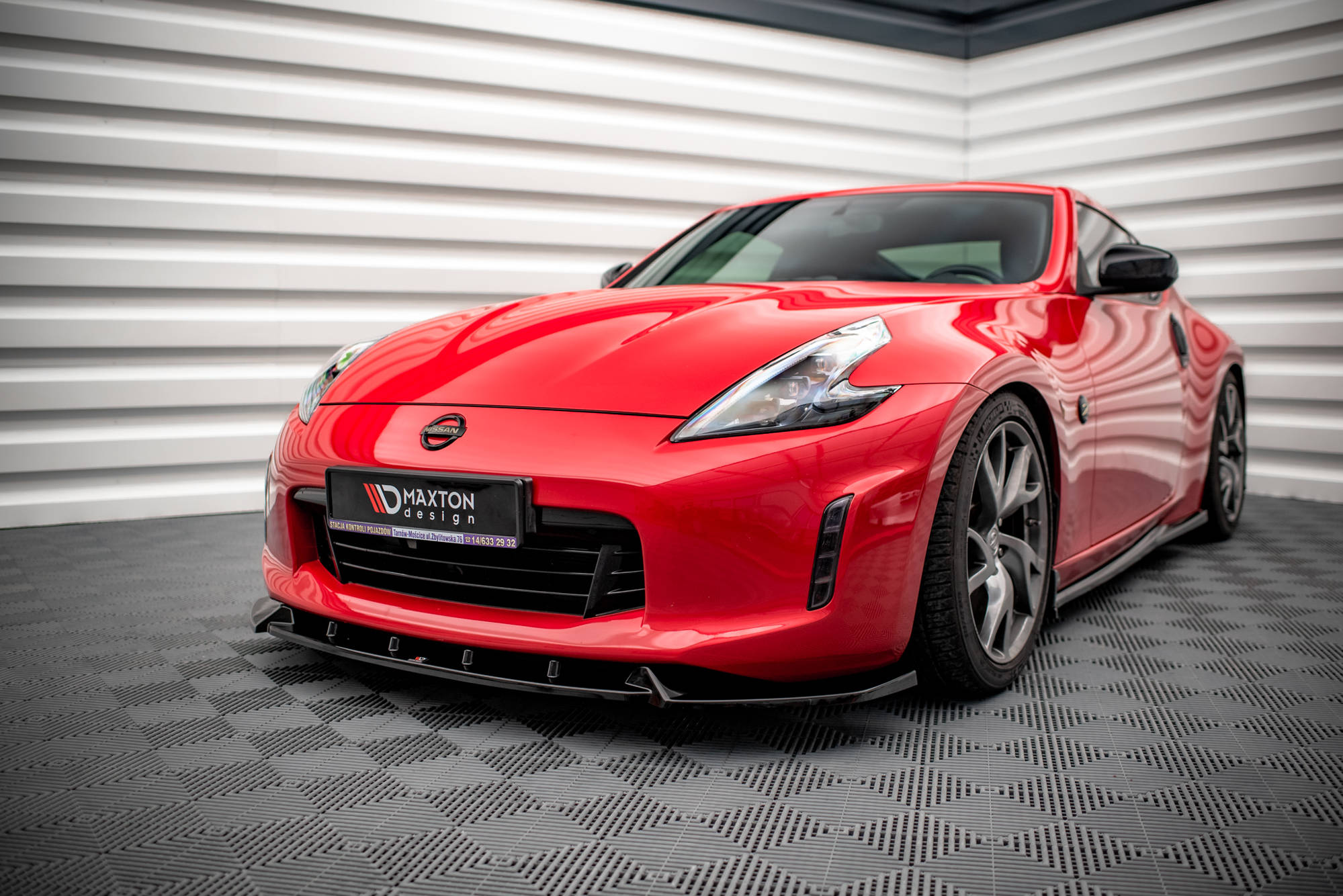 Frontspoiler Nissan 370Z Facelift 2012-2020 | V.3 Glossy Black Edition – bilde 4