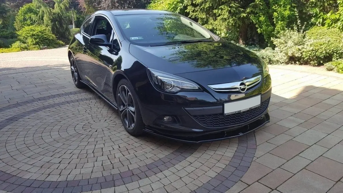 Frontspoiler Opel Astra J GTC 2011-2018 | Glossy Black Edition