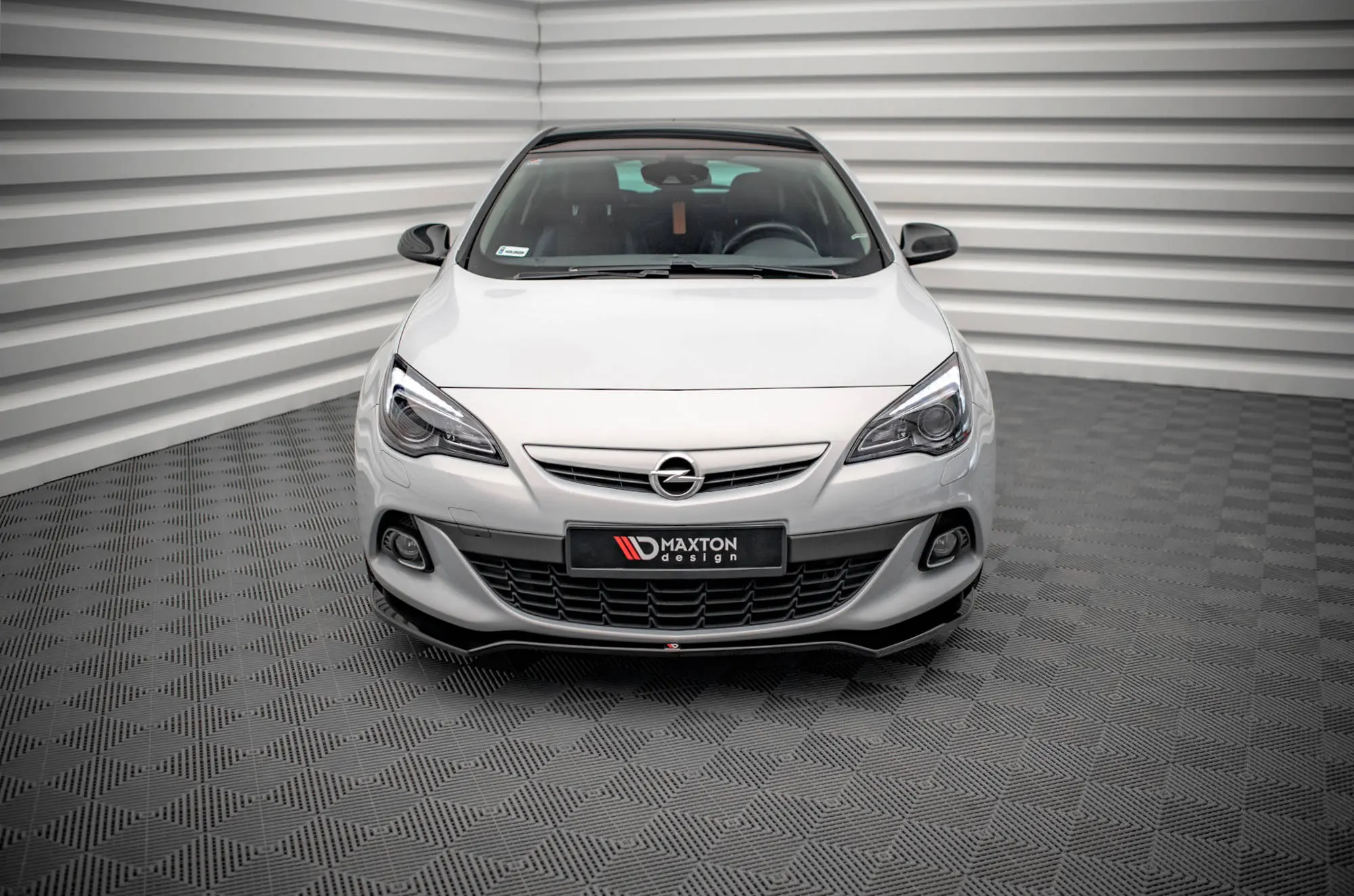 Frontspoiler Opel Astra J GTC OPC-Line 2011-2018 | V.2 Glossy Black Edition – bilde 3