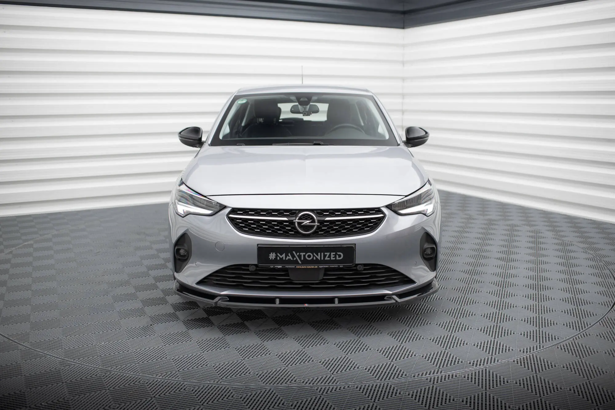 Frontspoiler Opel Corsa F / Corsa-e 2019 -> | V.1 Glossy Black Edition – bilde 4