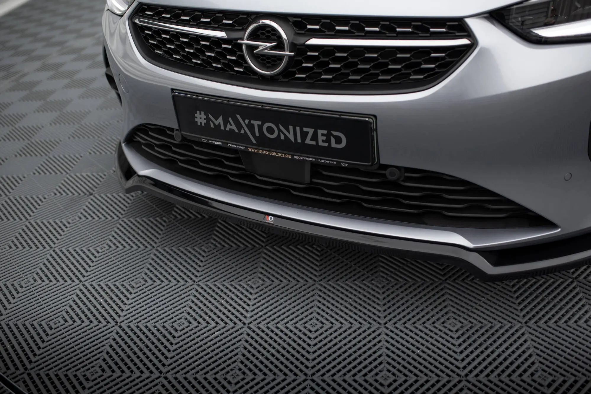 Frontspoiler Opel Corsa F / Corsa-e 2019 -> | V.2 Glossy Black Edition