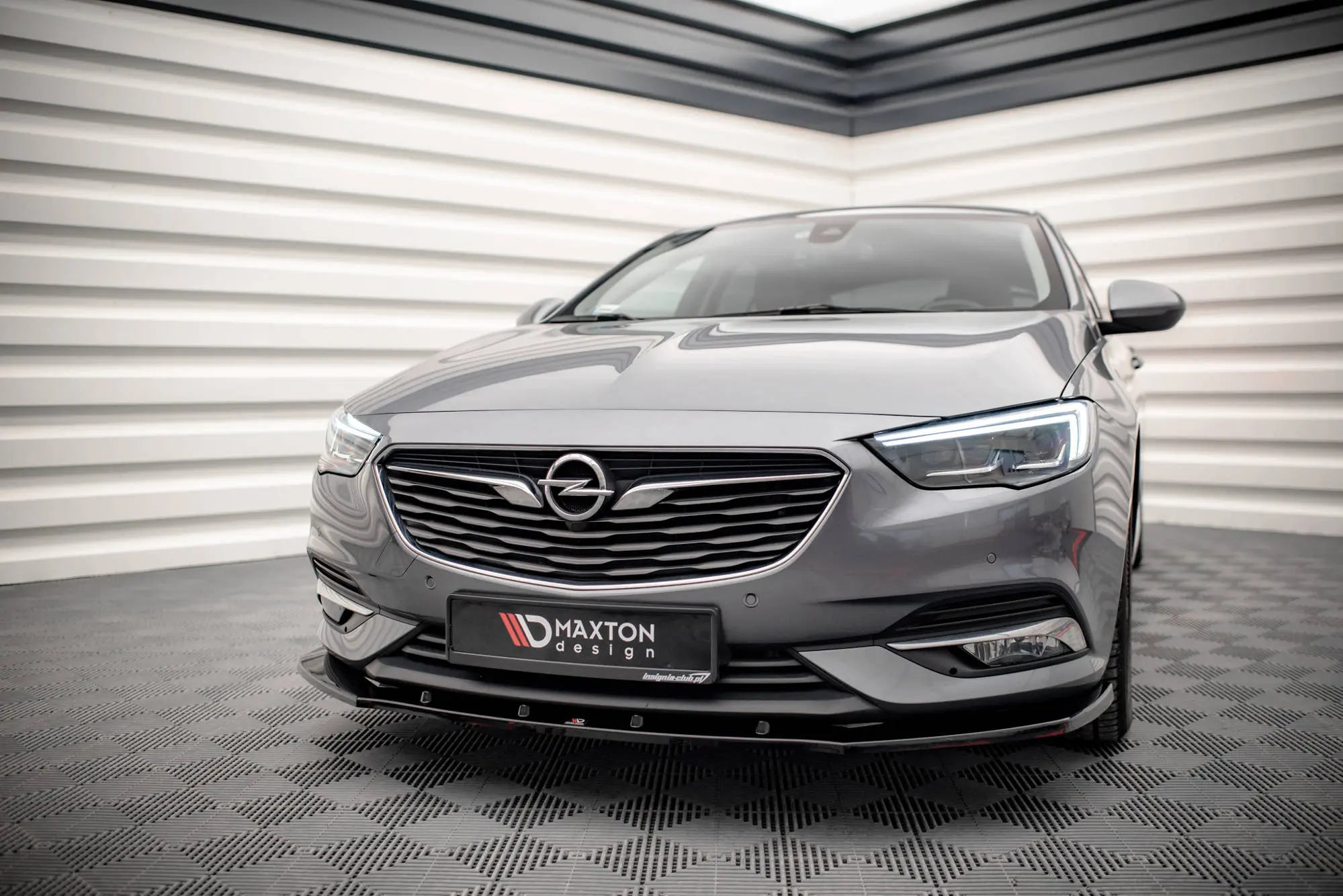 Frontspoiler Opel Insignia B 2017 - 2020 | V.1 Glossy Black Edition – bilde 4