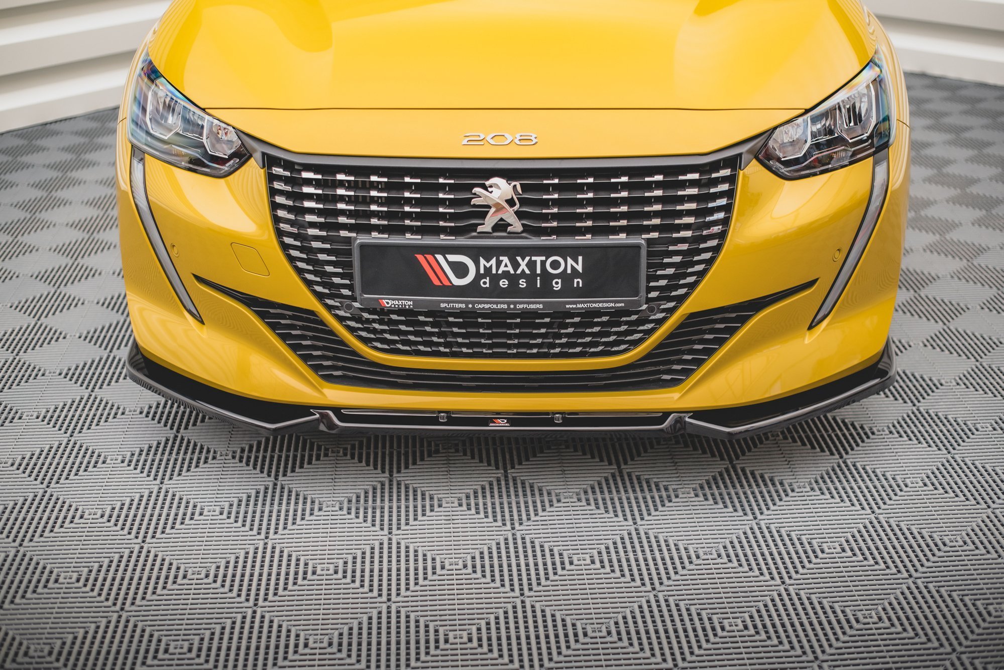 Frontspoiler Peugeot 208 II / Peugeot e-208 2019 -> | V.1 Glossy Black Edition