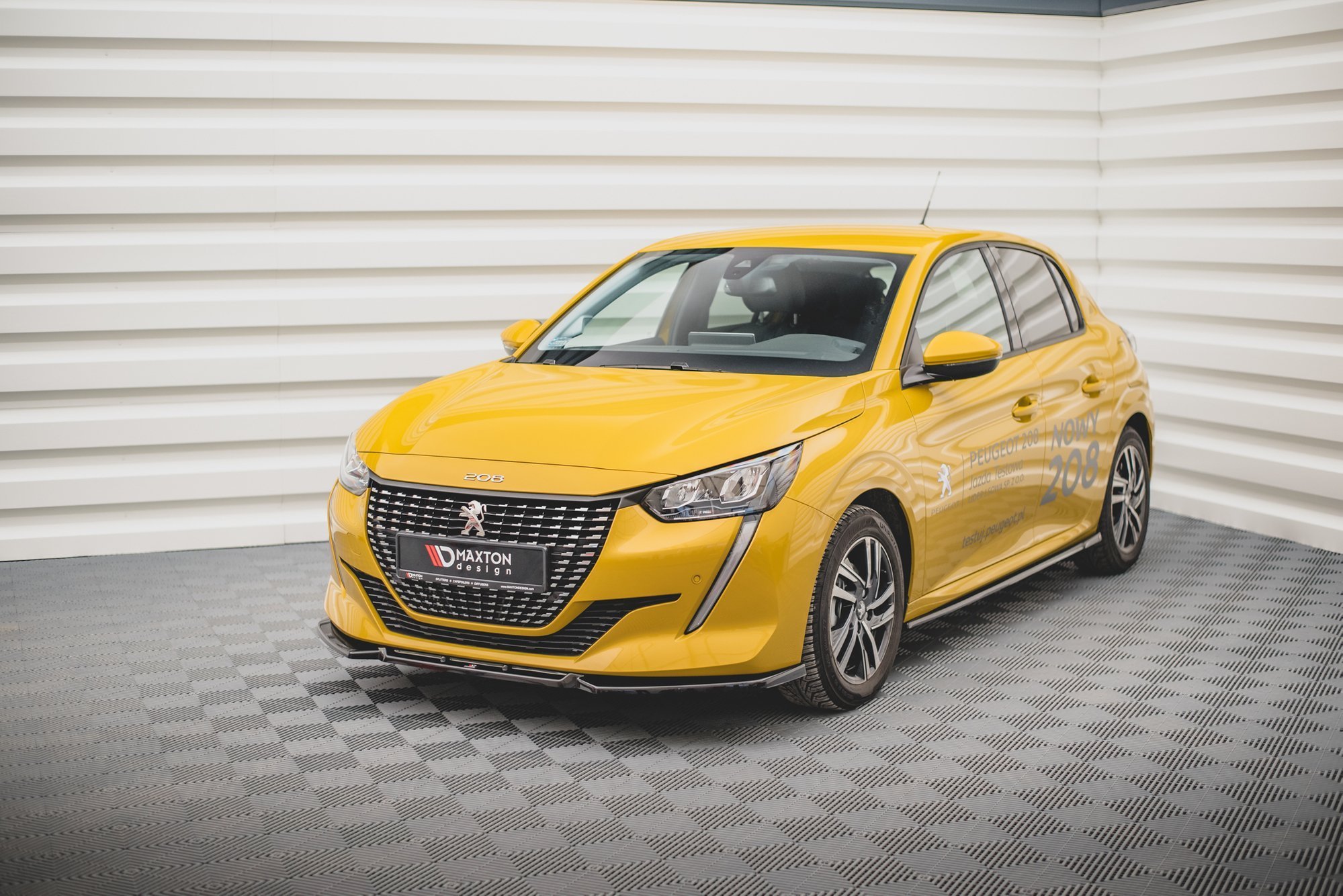Frontspoiler Peugeot 208 II / Peugeot e-208 2019 -> | V.1 Glossy Black Edition – bilde 3