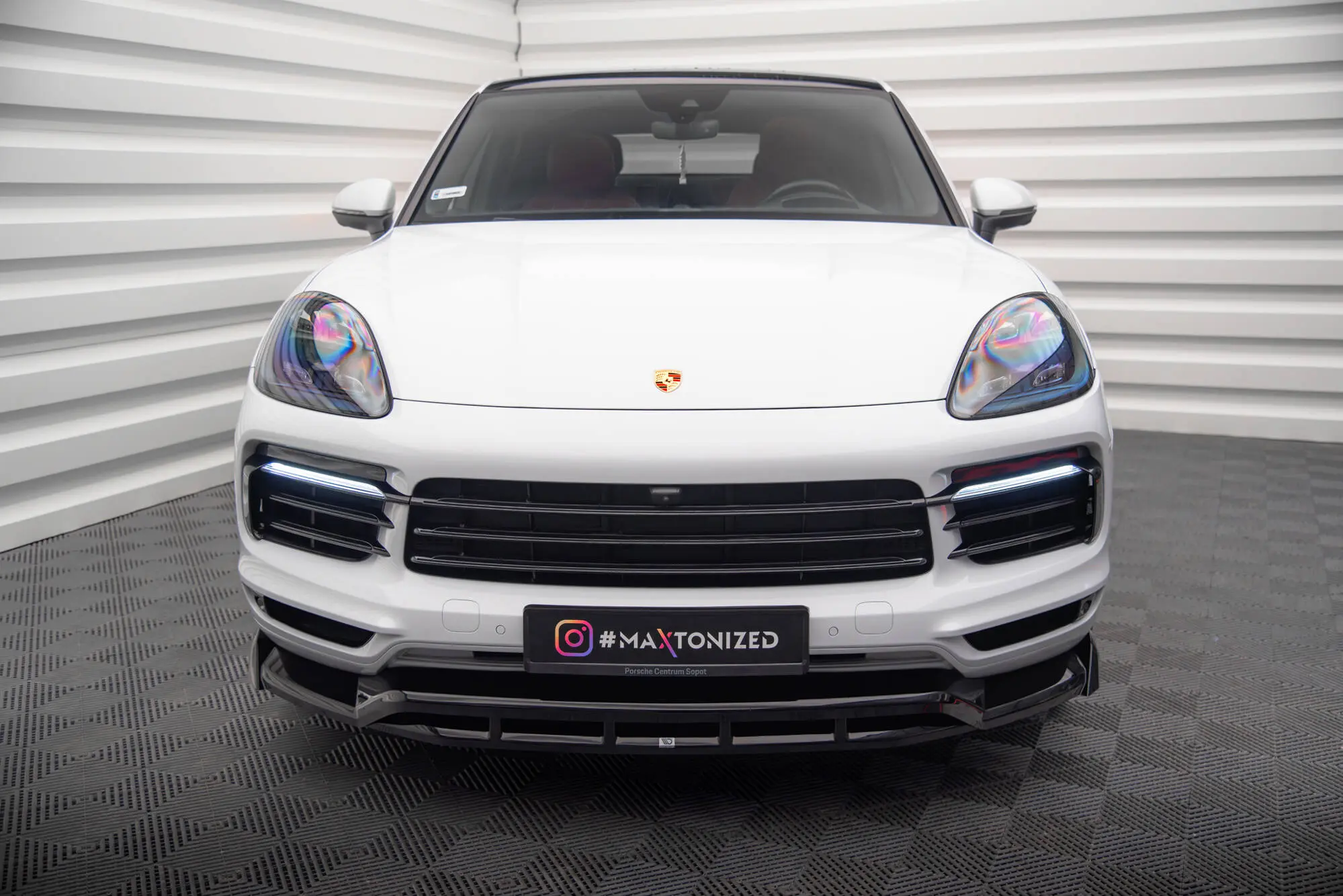 Frontspoiler Porsche Cayenne Coupe (9YB) 2019 - 2023 | Glossy Black Edition Image 3