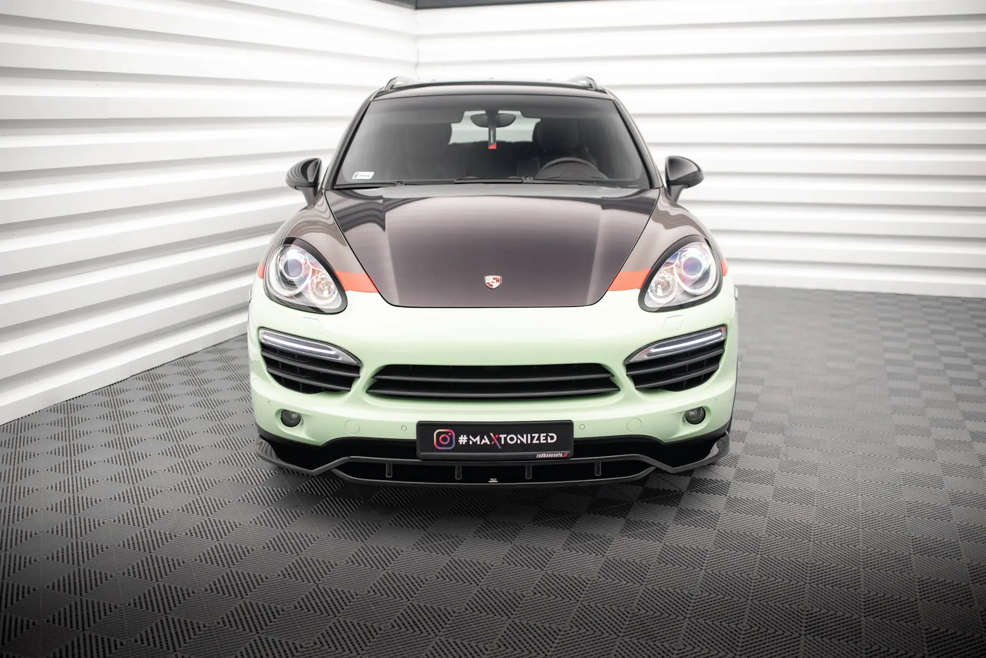 Frontspoiler Porsche Cayenne II (92A) 2010 - 2014 | Glossy Black Edition – bilde 4