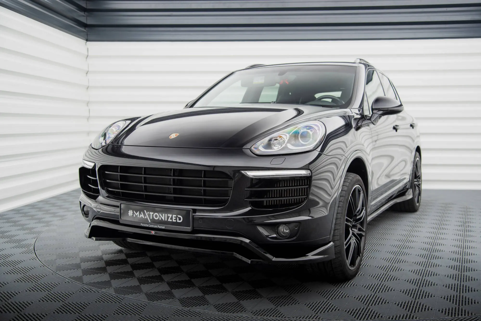 Frontspoiler Porsche Cayenne II (92A) Facelift 2014 - 2017 | Glossy Black Edition – bilde 4