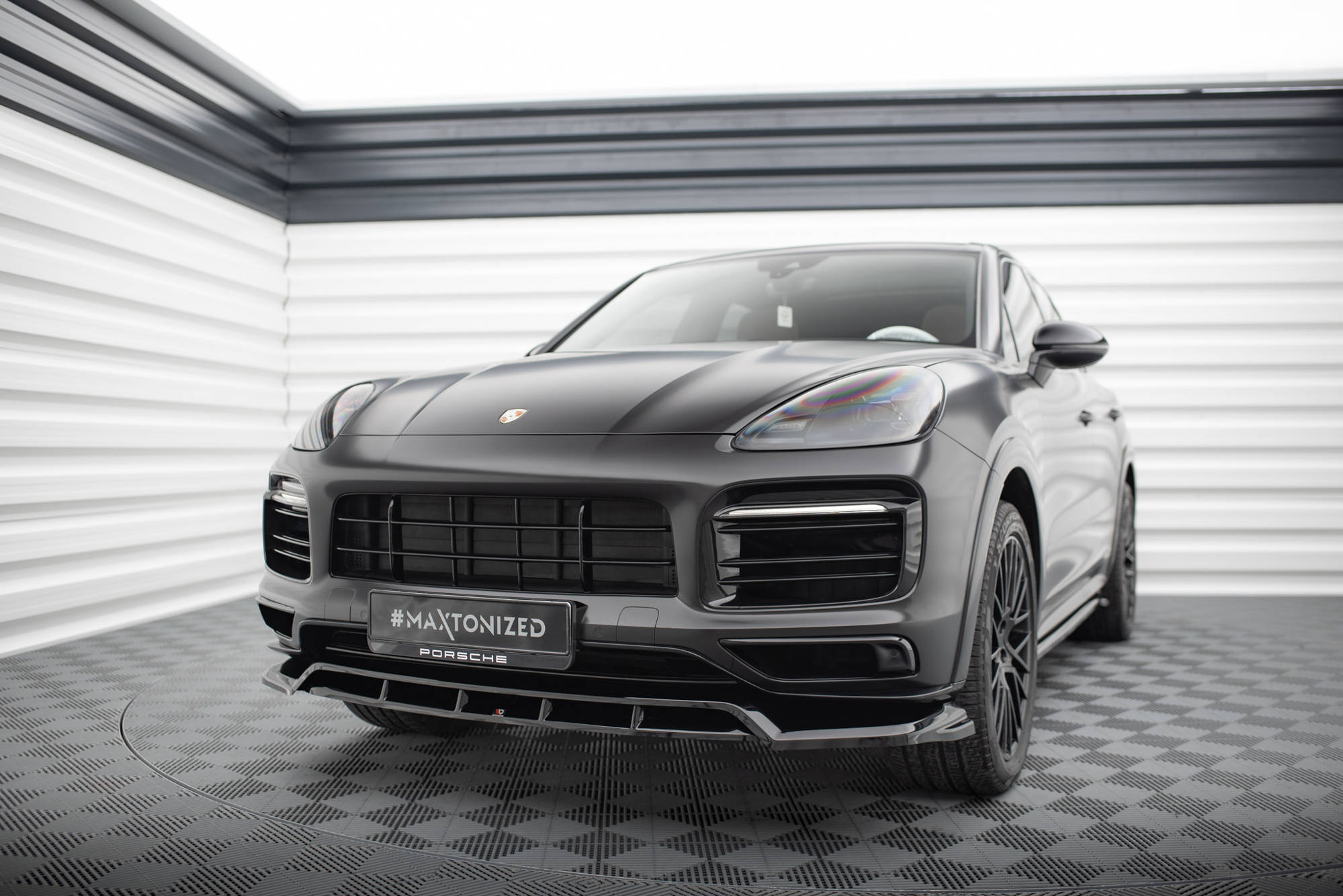 Frontspoiler Porsche Cayenne III (9YA) Sport Design 2017 - 2023 | Glossy Black Edition – bilde 3