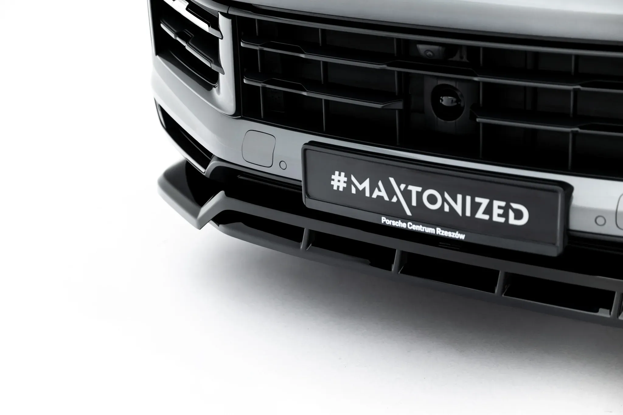 Frontspoiler Porsche Cayenne (Mk3 Facelift) 2023-2026 | Glossy Black Edition – bilde 7