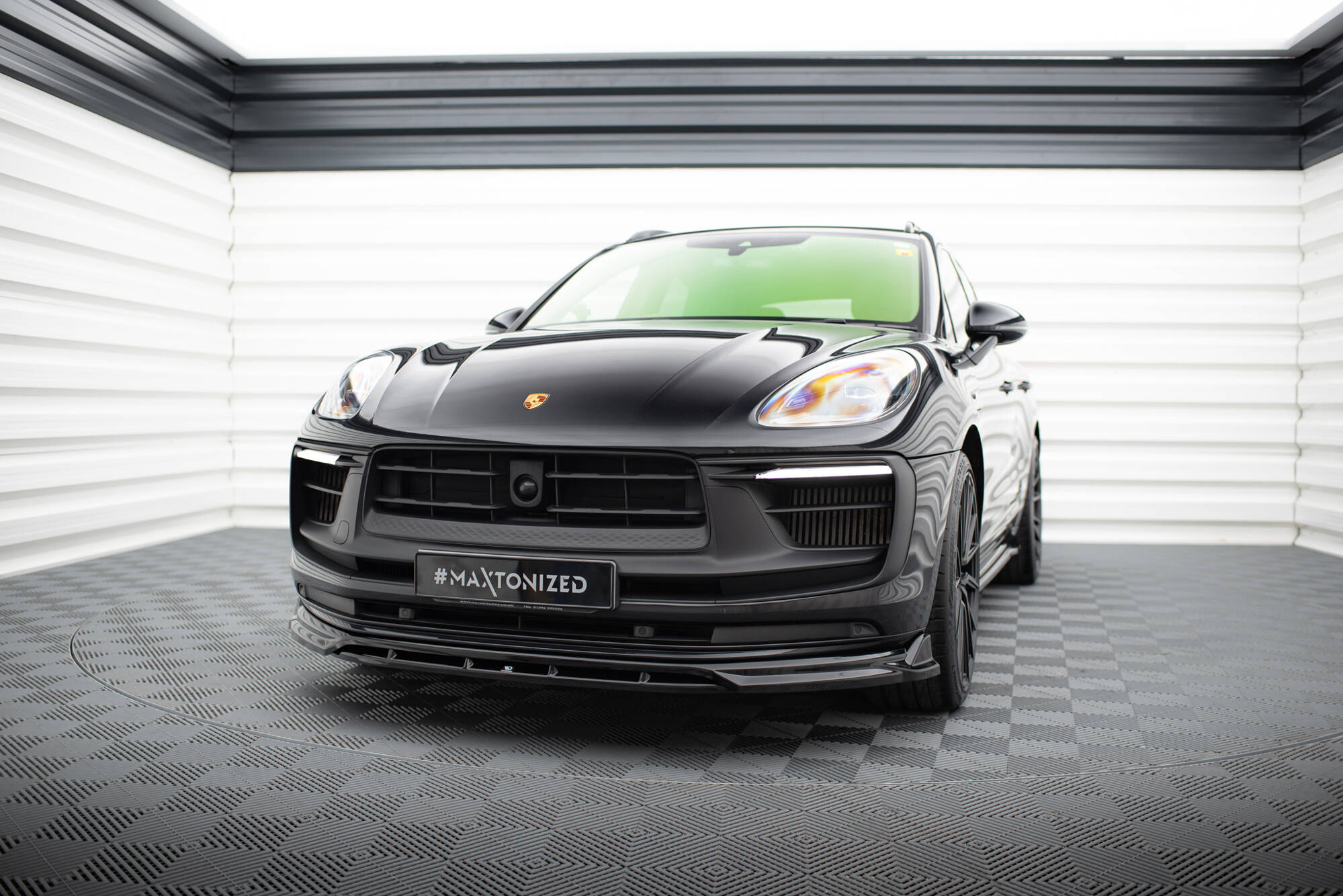 Frontspoiler Porsche Macan GTS I Facelift 2021 -> | Sport Glossy Black Edition