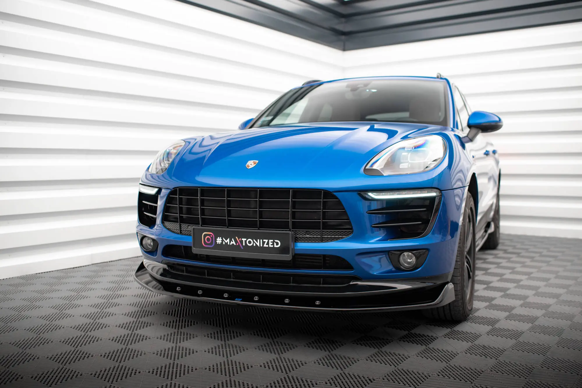 Frontspoiler Porsche Macan I (95B) 2014 - 2018 | V.1 Glossy Black Edition – bilde 4