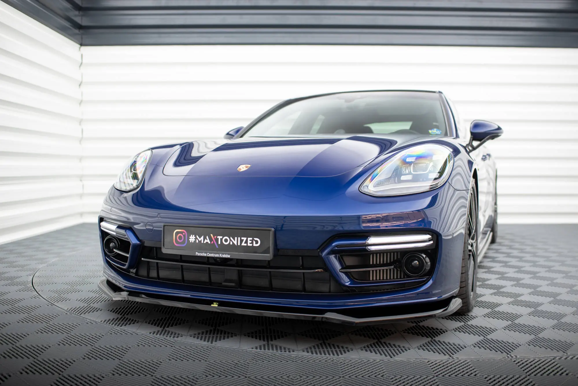Frontspoiler Porsche Panamera E-Hybrid (971) Facelift 2020 -> | V.1 Glossy Black Edition – bilde 2
