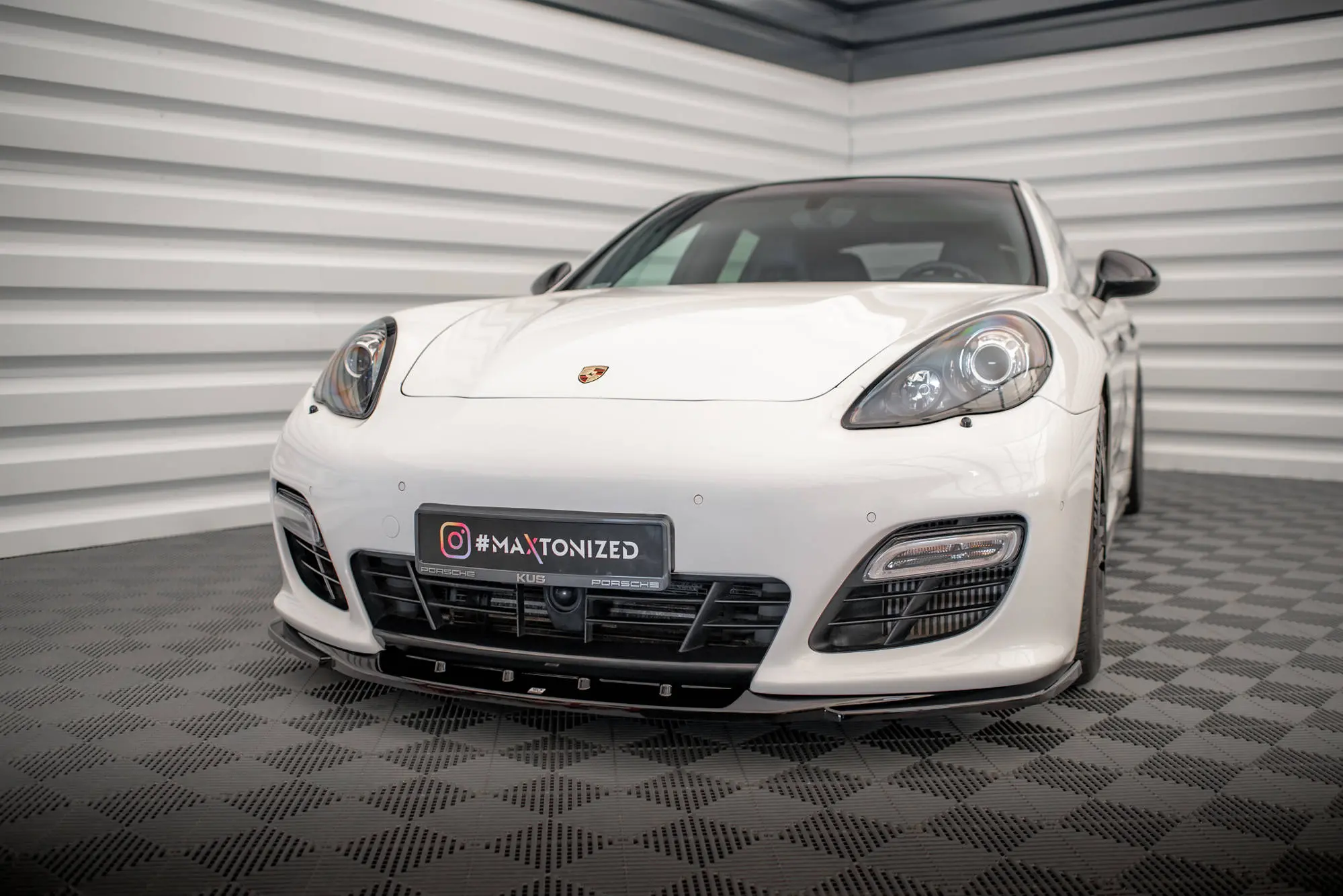 Frontspoiler Porsche Panamera I (970) Turbo Sport Design Package 2009-2013 | V.2 Glossy Black Edition – bilde 4