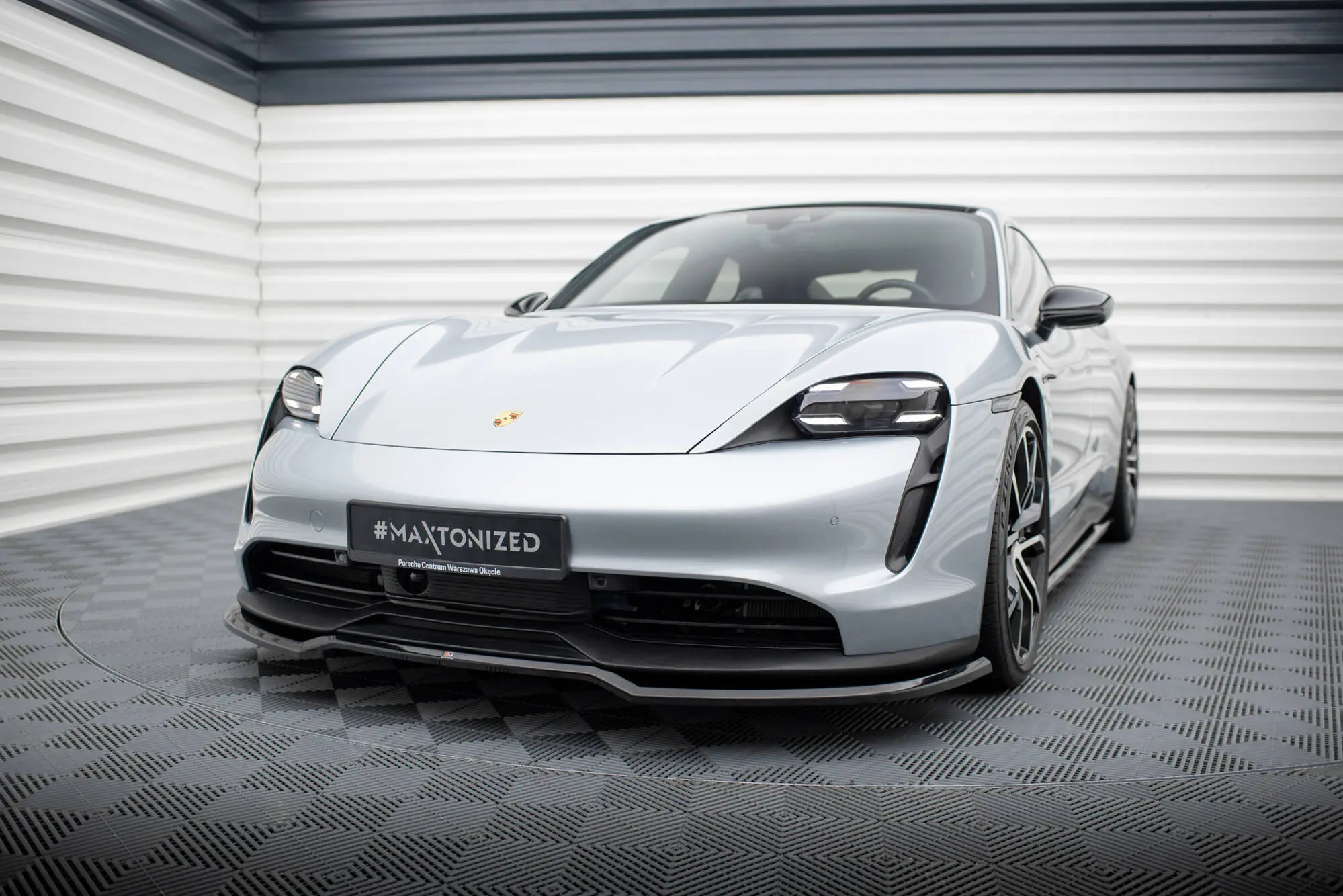 Frontspoiler Porsche Taycan 2019 -> | Black Edition – bilde 3