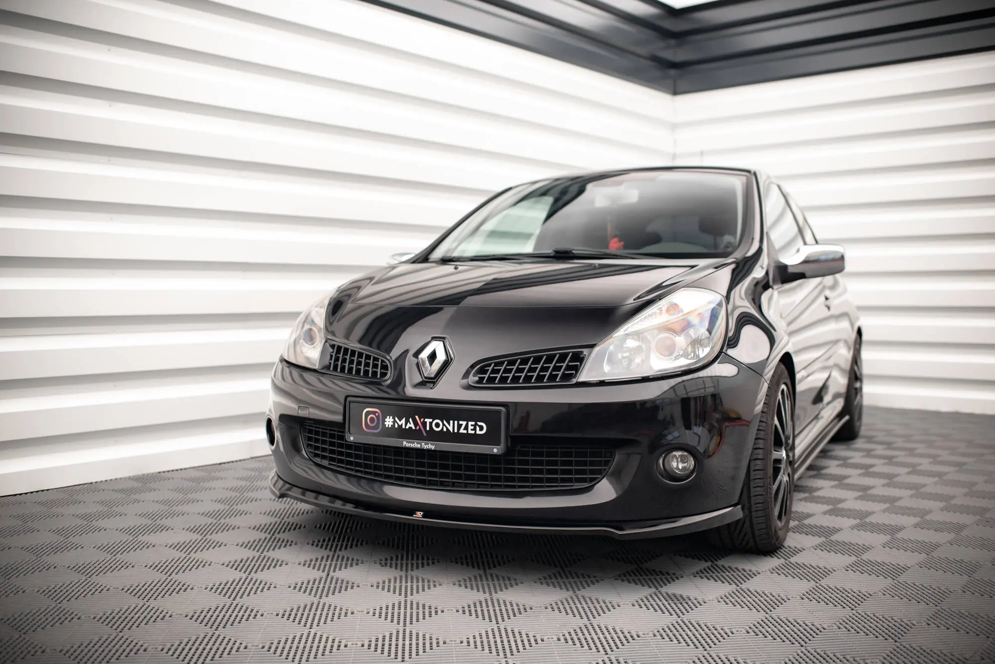 Frontspoiler Renault Clio III RS 2006-2009 | Glossy Black Edition – bilde 4
