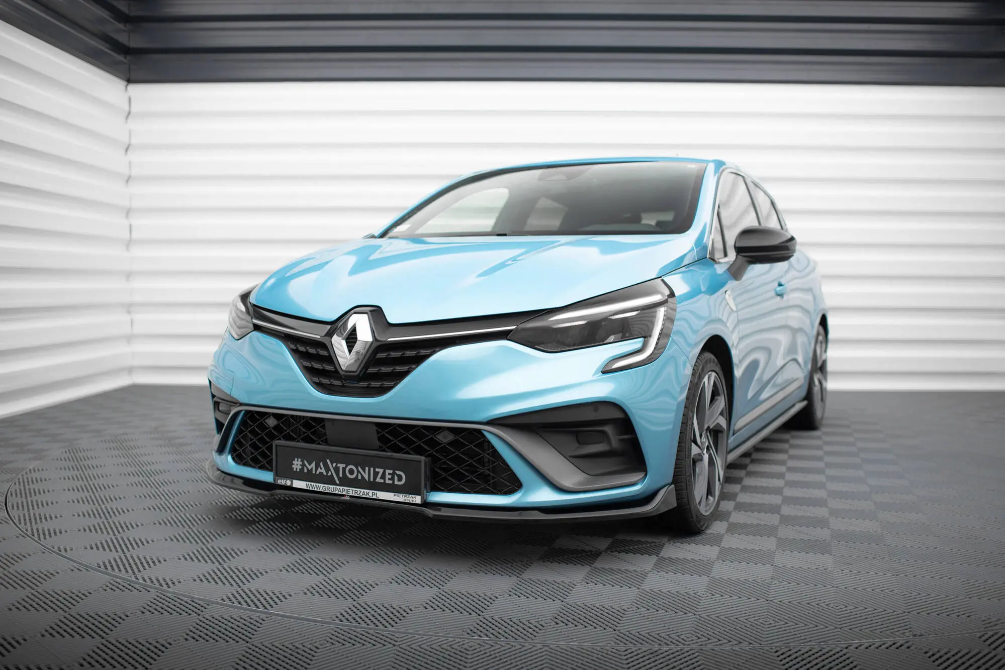 Frontspoiler Renault Clio mk5 R.S. Line 2019 - 2023 | V.1 Glossy Black Edition – bilde 4