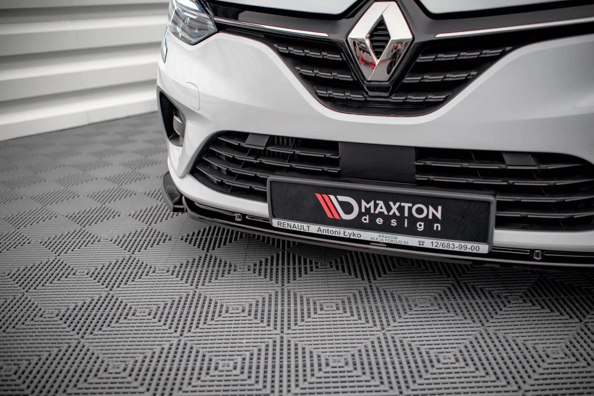 Frontspoiler Renault Clio V 2019-> | V.1 Glossy Black Edition