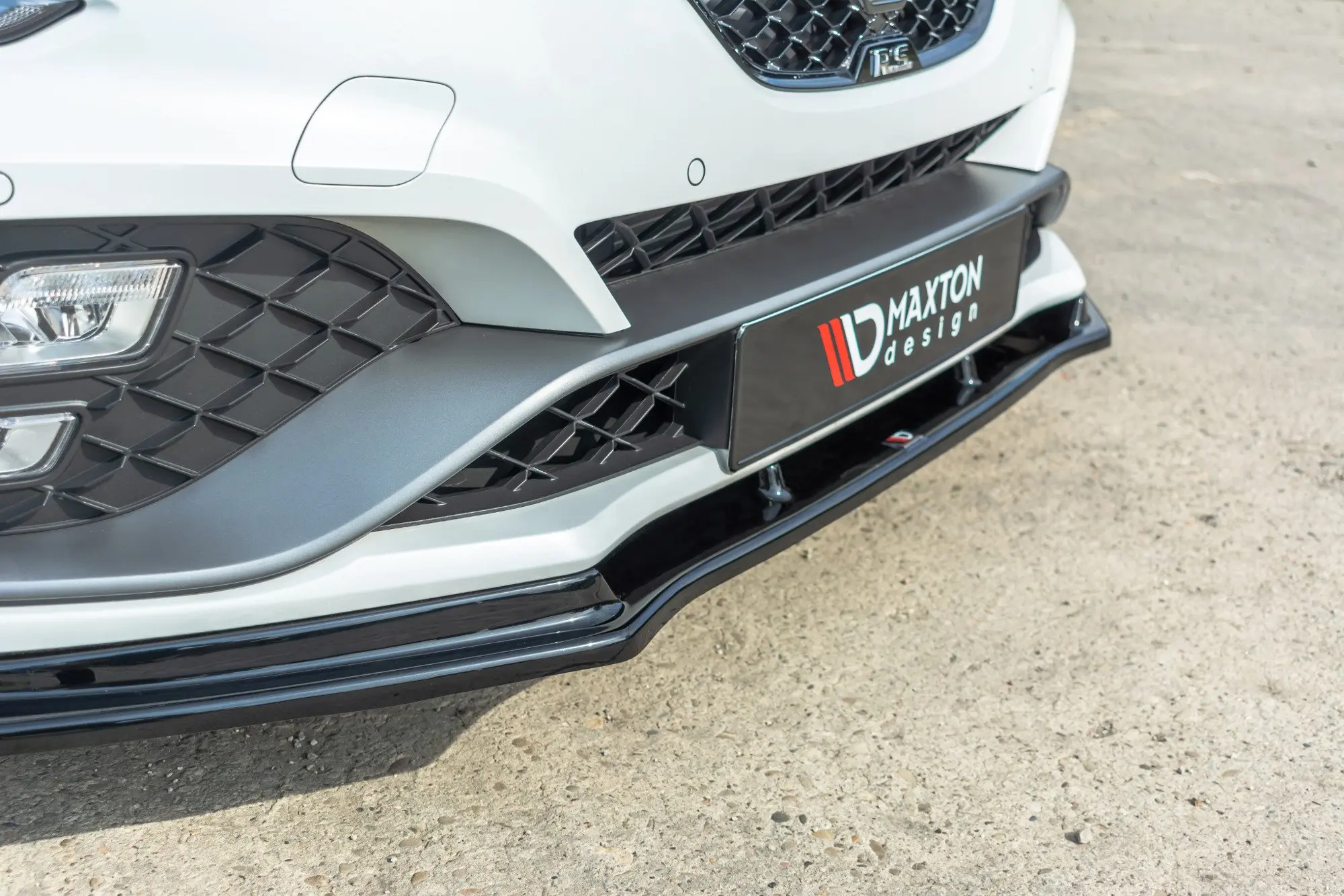 Frontspoiler Renault Megane IV RS 2018-> | V.1 Glossy Black Edition – bilde 3