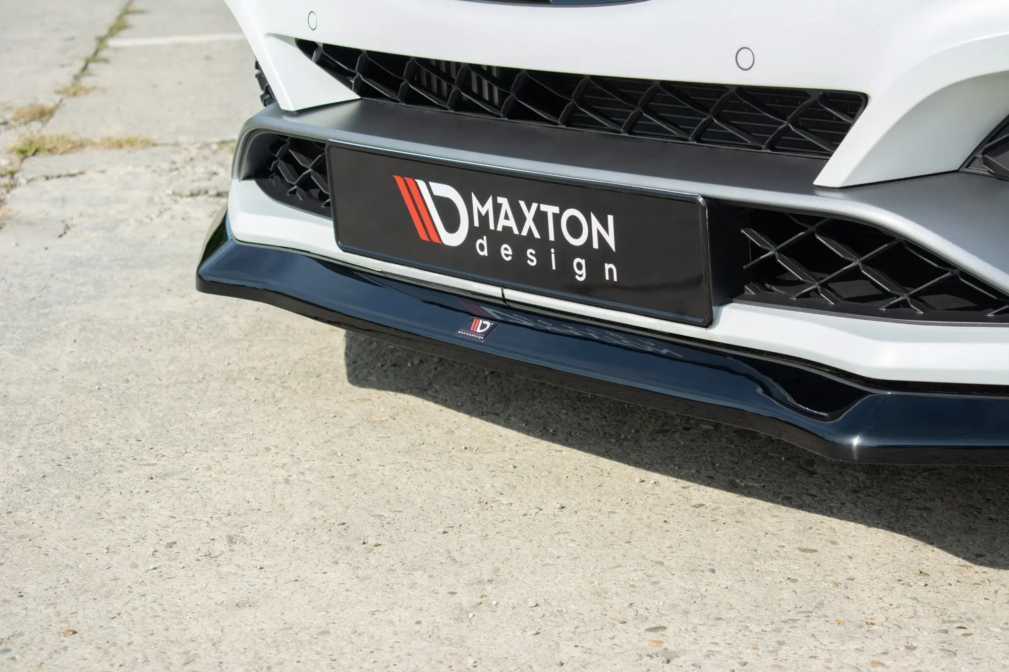 Frontspoiler Renault Megane IV RS 2018-> | V.2 Glossy Black Edition – bilde 2