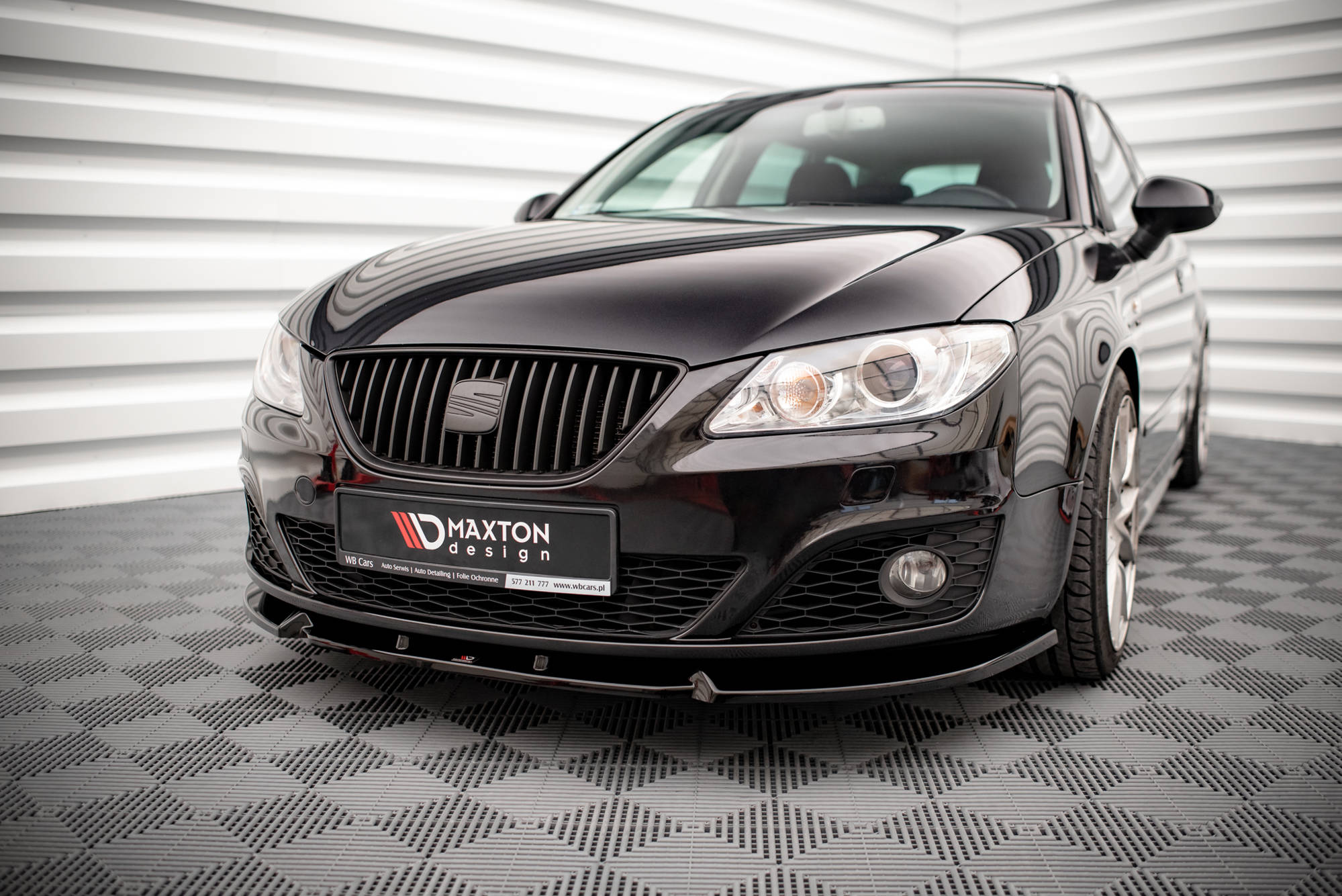 Frontspoiler Seat Exeo 2008-2013 | V.1 Glossy Black Edition