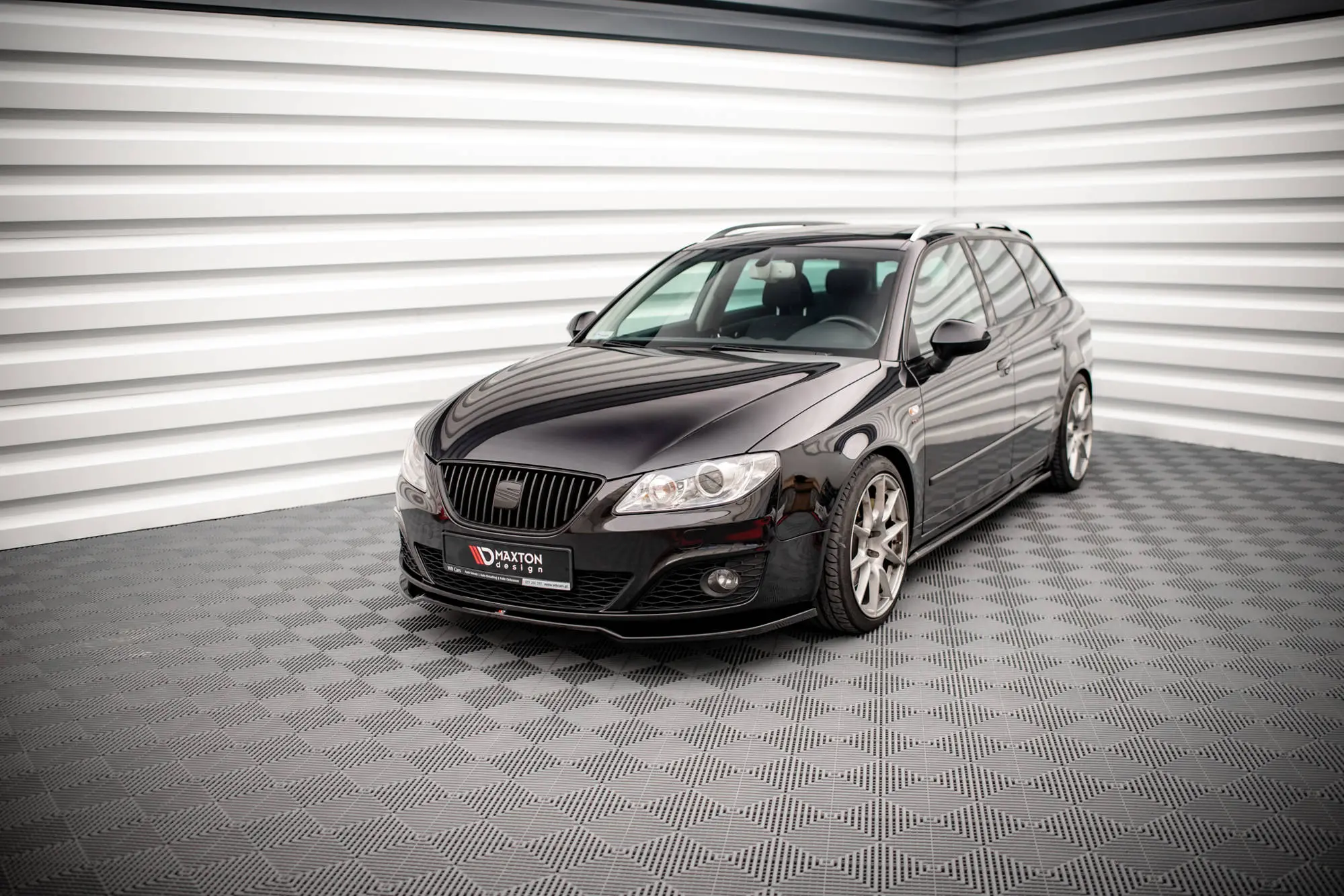 Frontspoiler Seat Exeo 2008-2013 | V.2 Glossy Black Edition – bilde 3